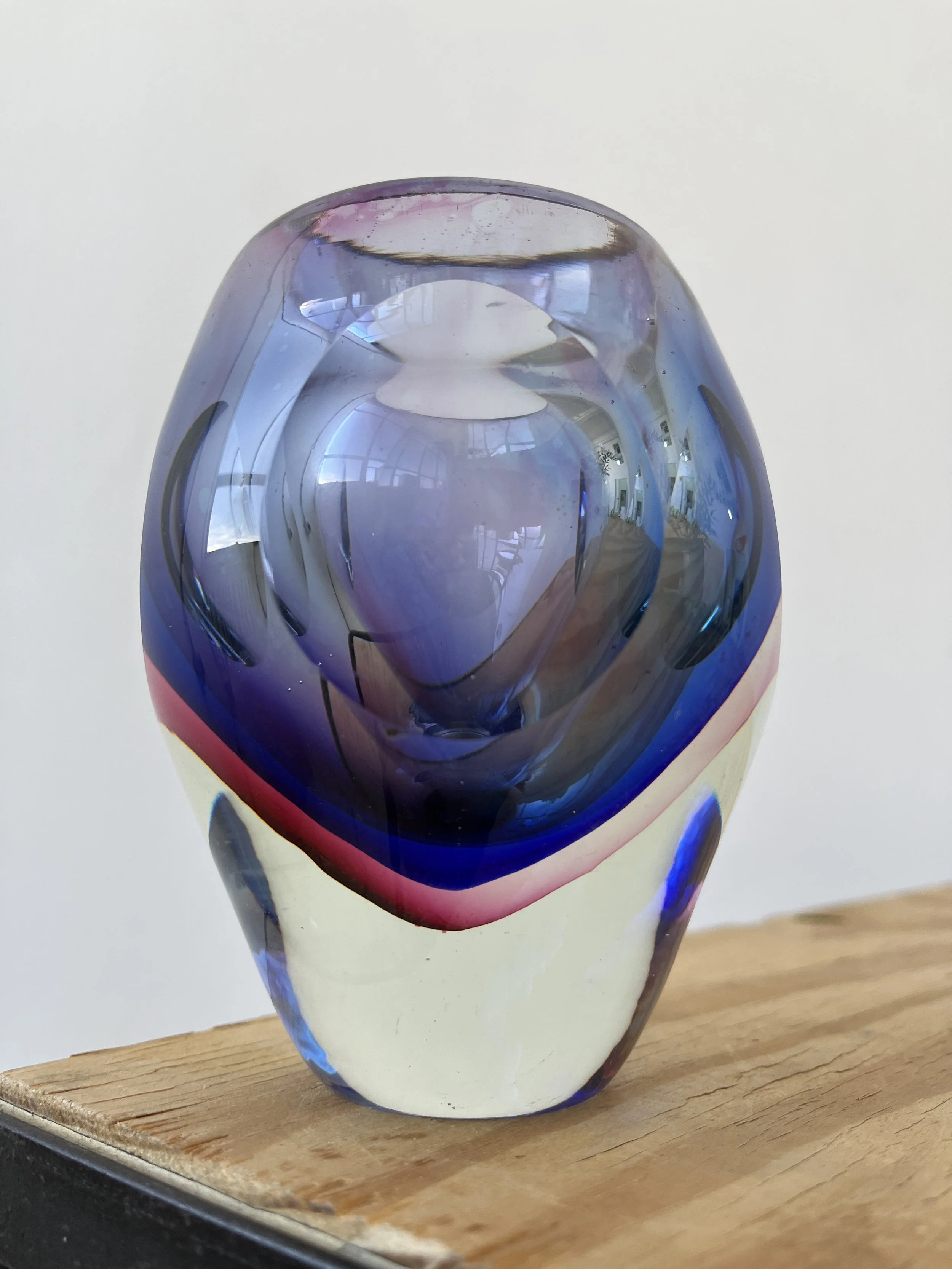 Vintage Ombré Murano Sommersi Series Faceted Bulb Vase, Attributed