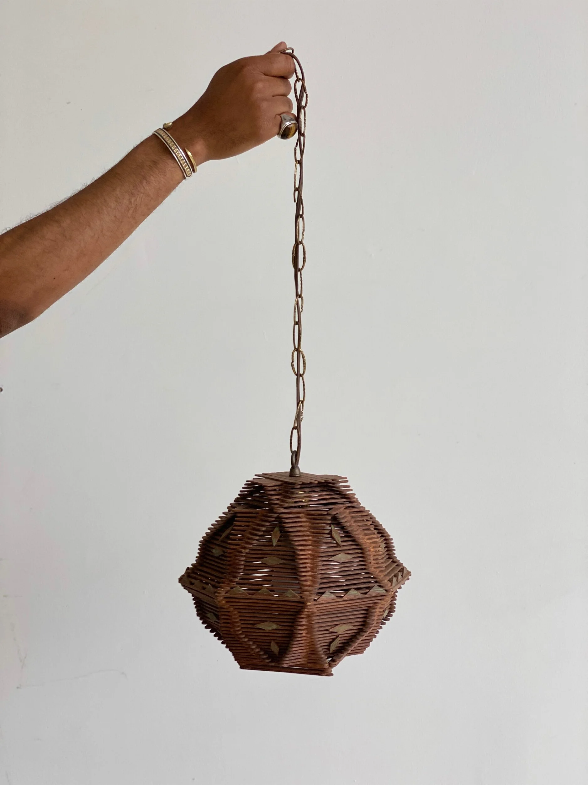 5E8674E7-EA9E-49C7-A3EB-8738DC1CDF95