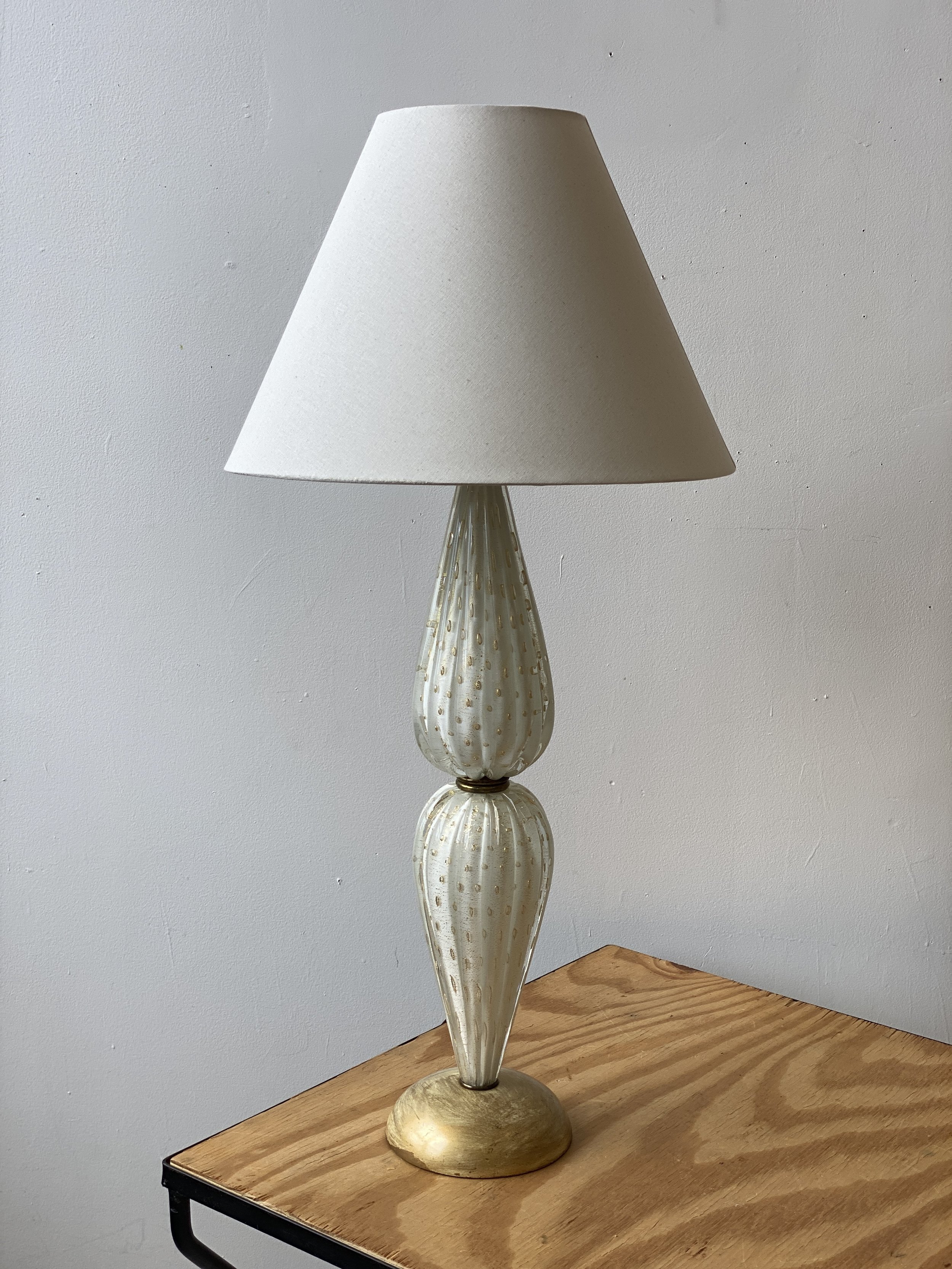 udslettelse hjælpeløshed Foran Vintage Murano Blown Glass Exaggerated Hourglass Table Lamp, Circa 1950s —  port•man•teau new york