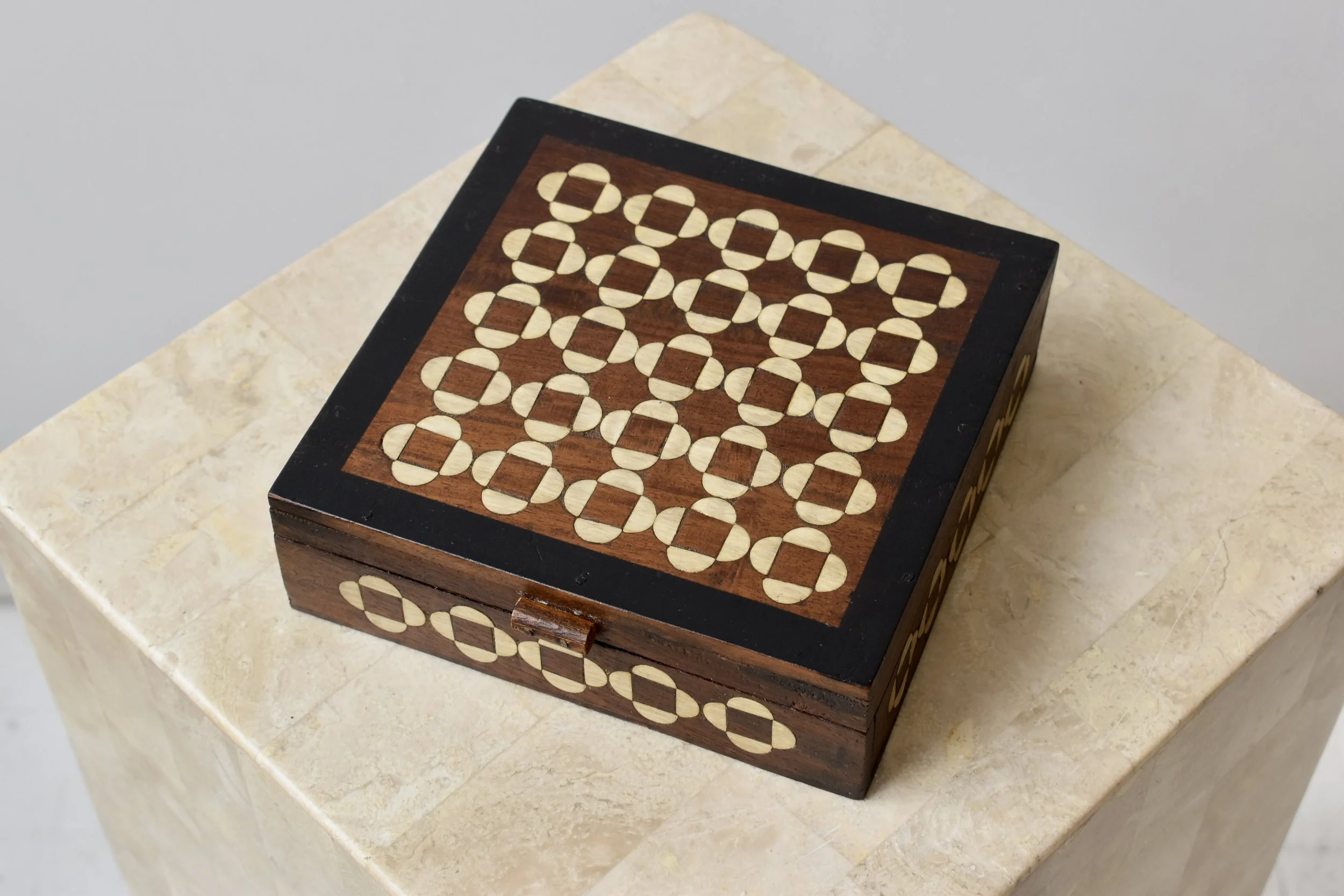 Vintage Multi-Wood Parquetry Lidded Box, Circa 1980s — portmanteau 