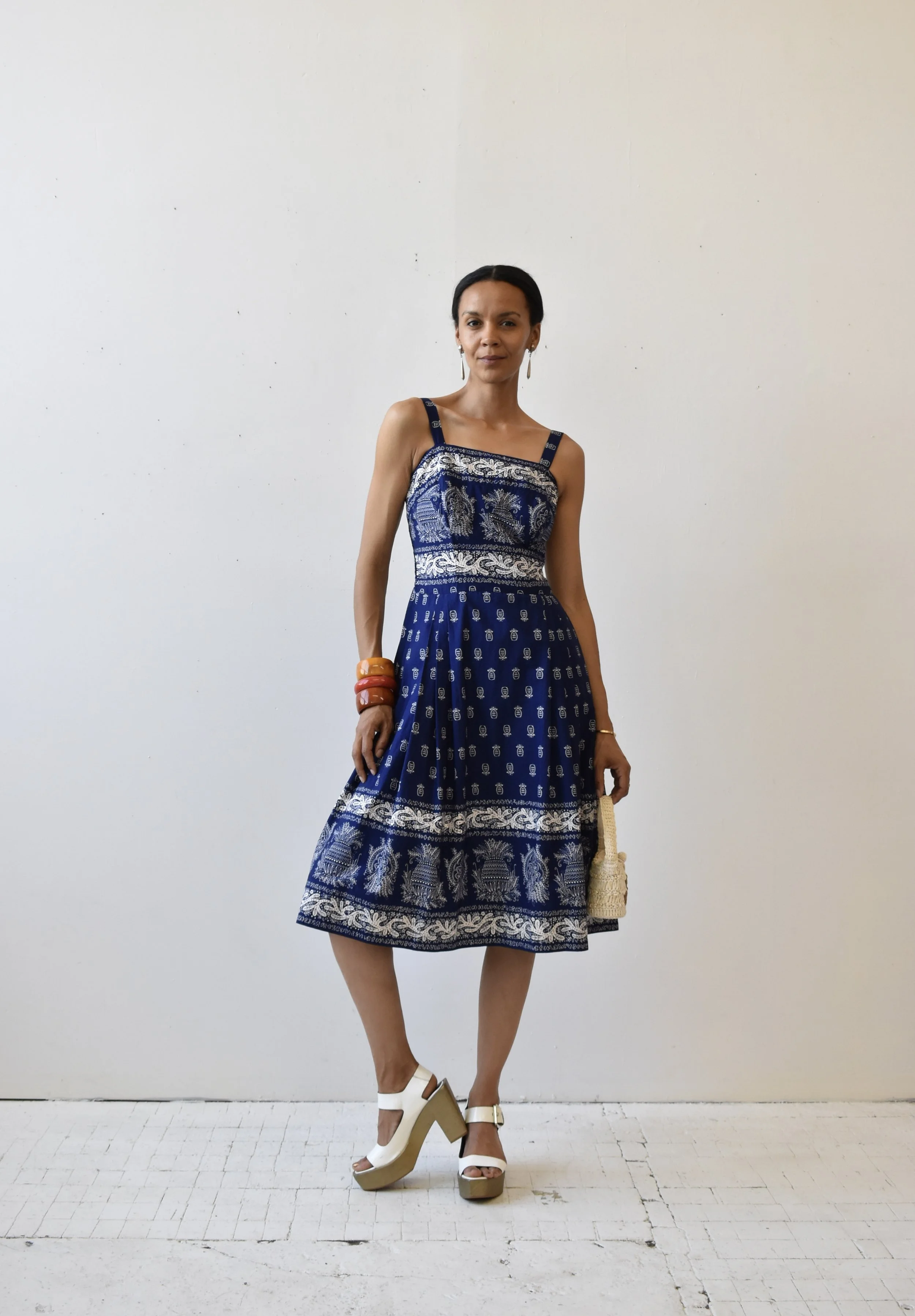 Vintage Hana-Maui Shop Hawaiian Resort Novelty Print Day Dress, Circa 1950s portmanteau New york Vintage Hana-Maui Shop Hawaiian Resort Novelty Print Day Dress, Circa 1950s portmanteau New york