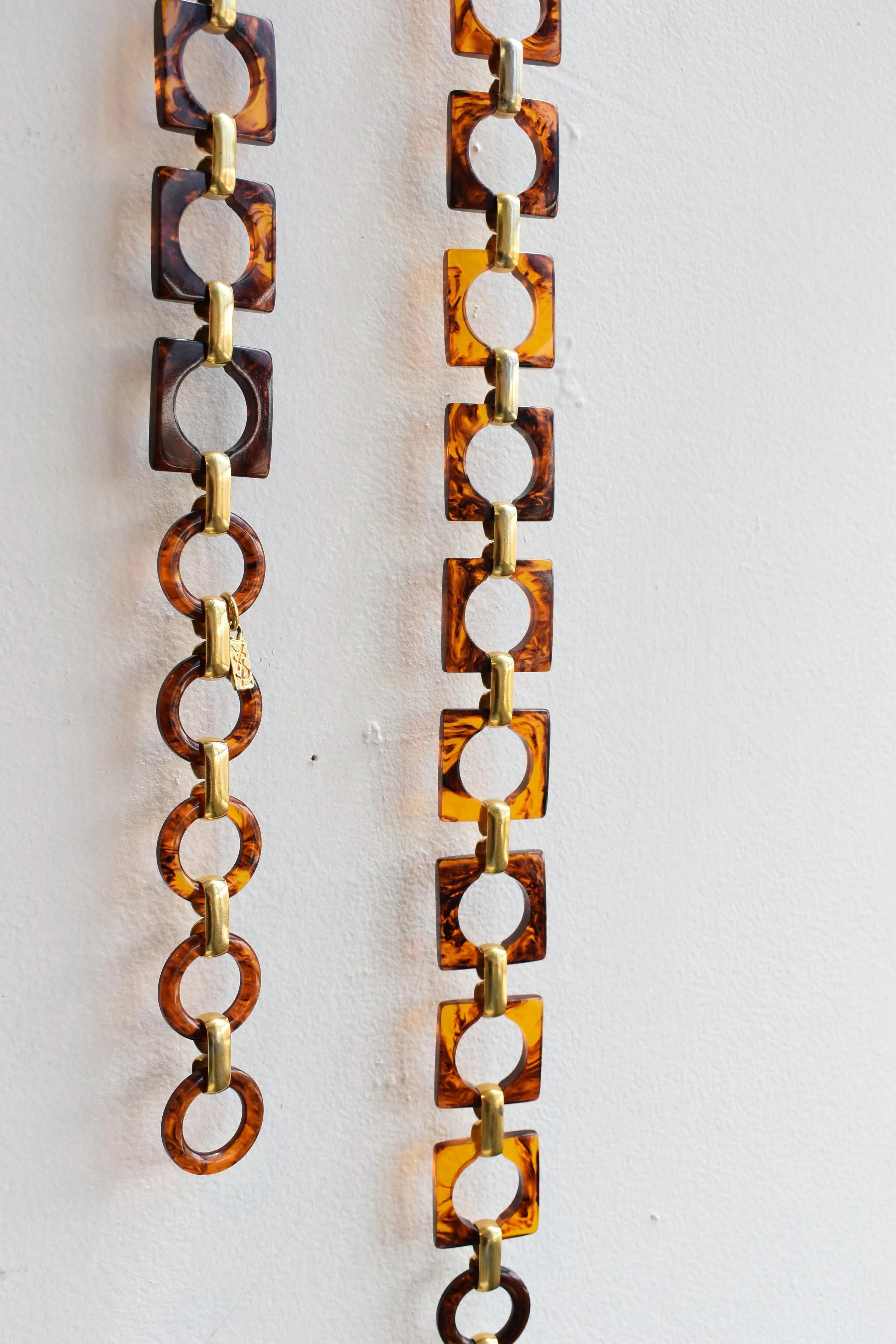Vintage YSL yellow Geometric Link belt - Women accessories YVES SAINT LAURENT chain link charm belt – Vintage Carwen main image 2