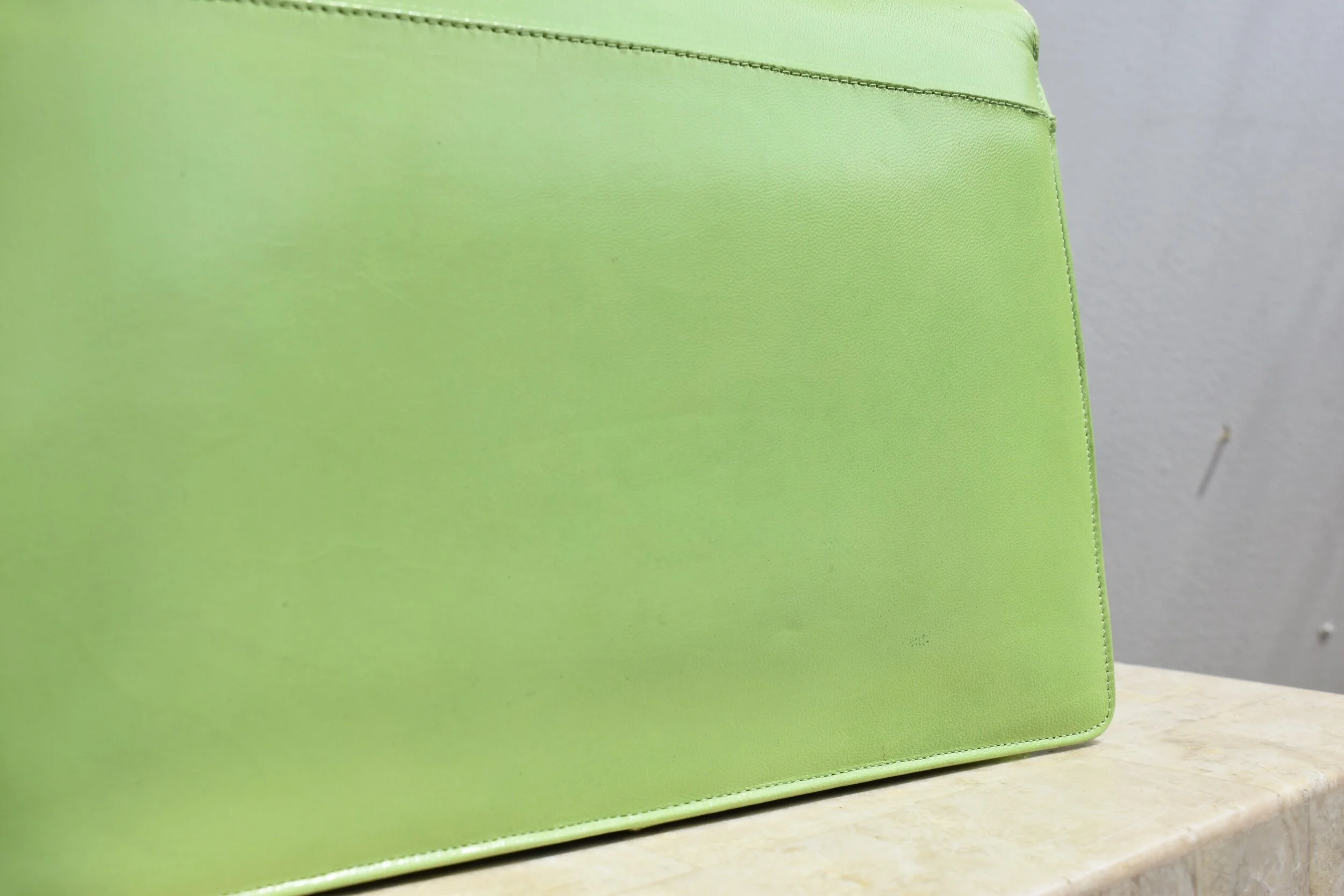 D92030D6-A1A2-47C4-988E-BFA40703BE54