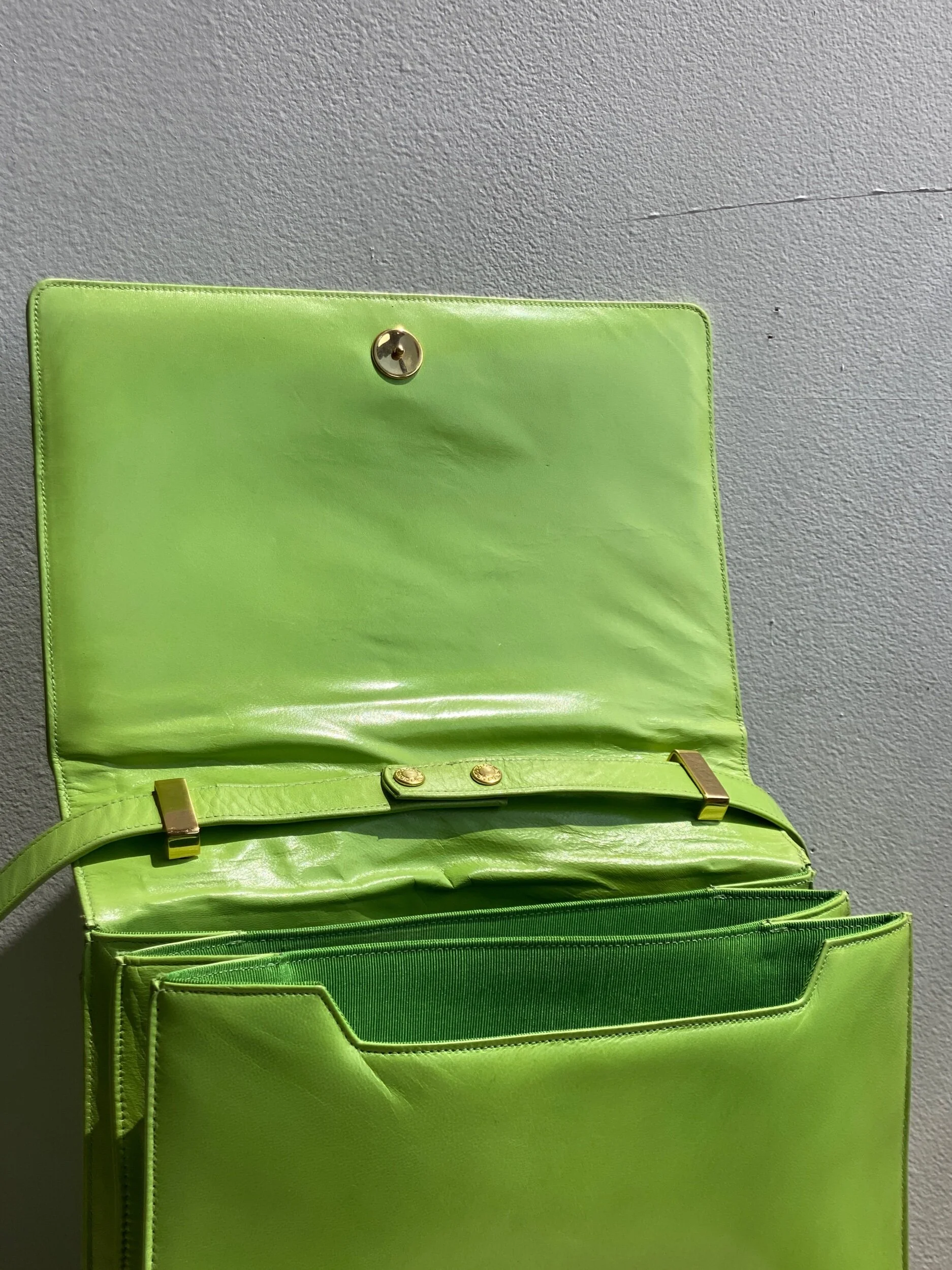 2276A44D-F432-4811-89D0-B5EE802FA1D0