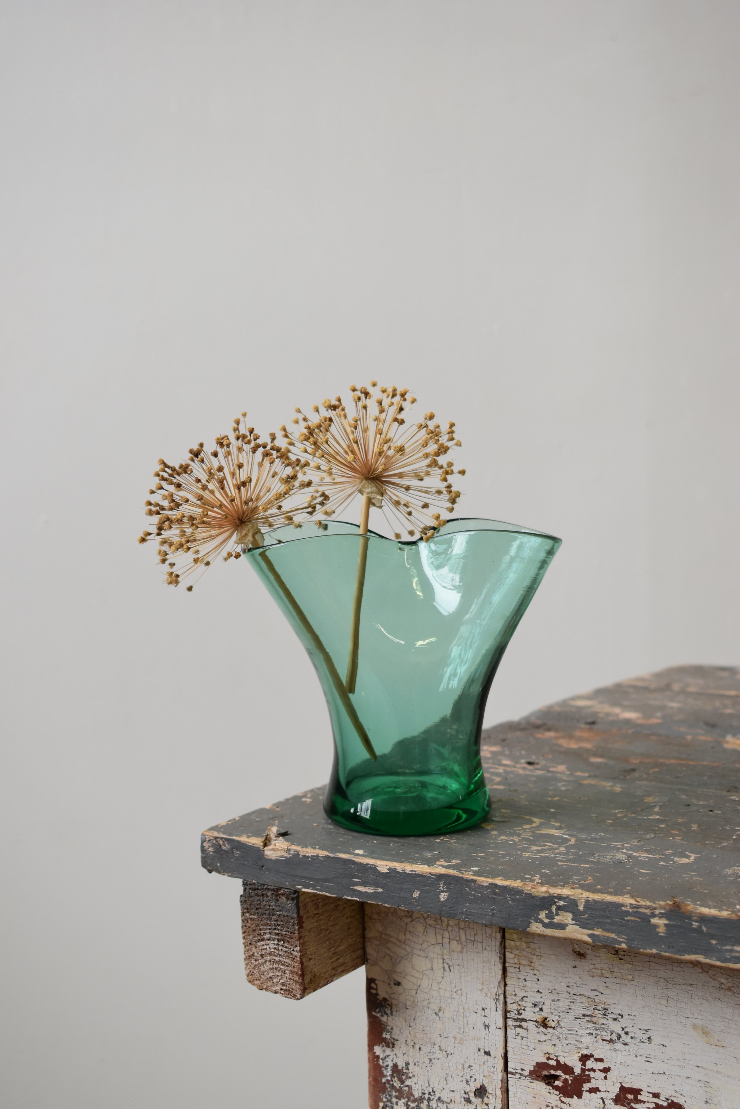 Vintage Teal Blown Glass Pinched Vase #415 by Winslow Andersen for