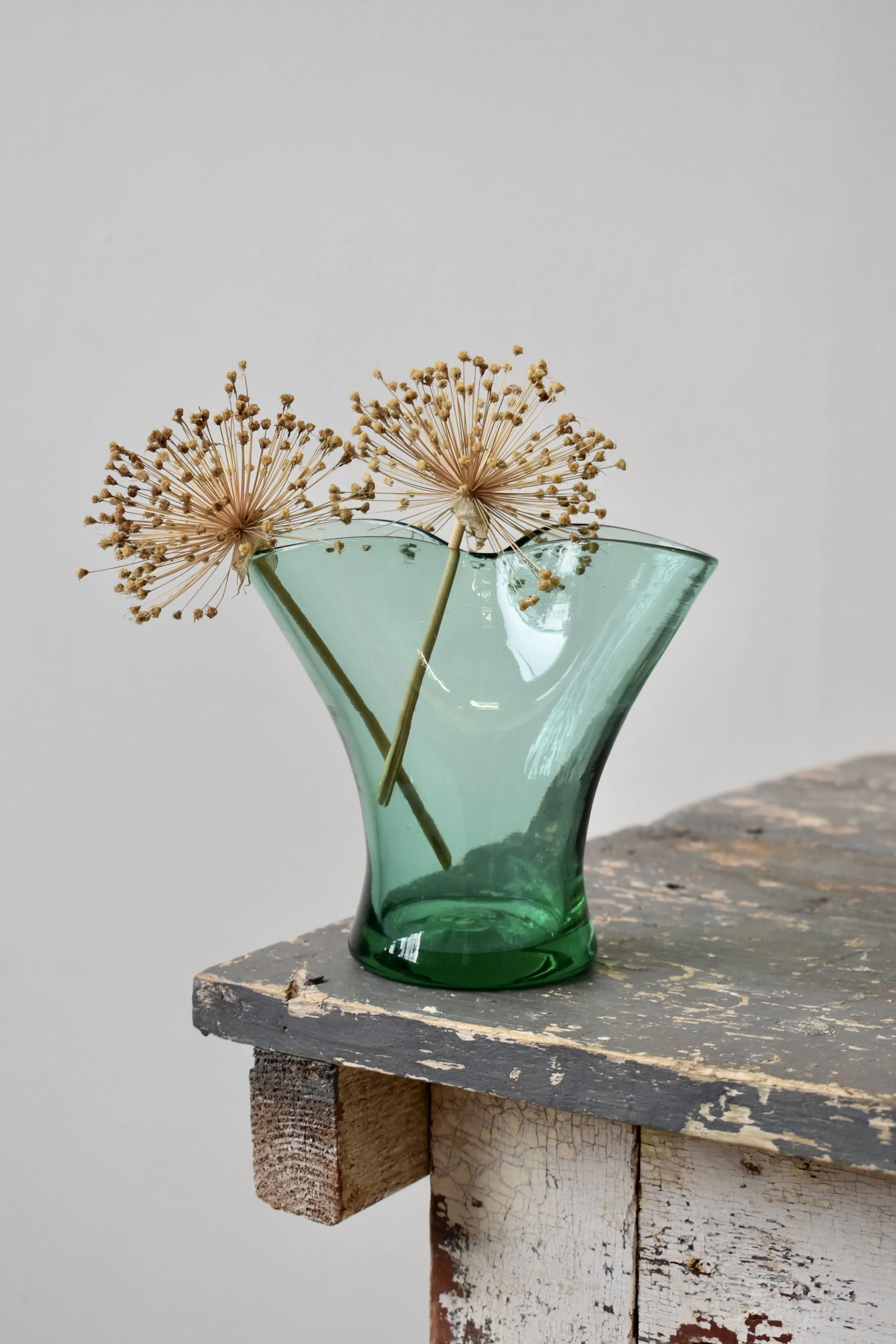 Vintage Teal Blown Glass Pinched Vase #415 by Winslow Andersen for