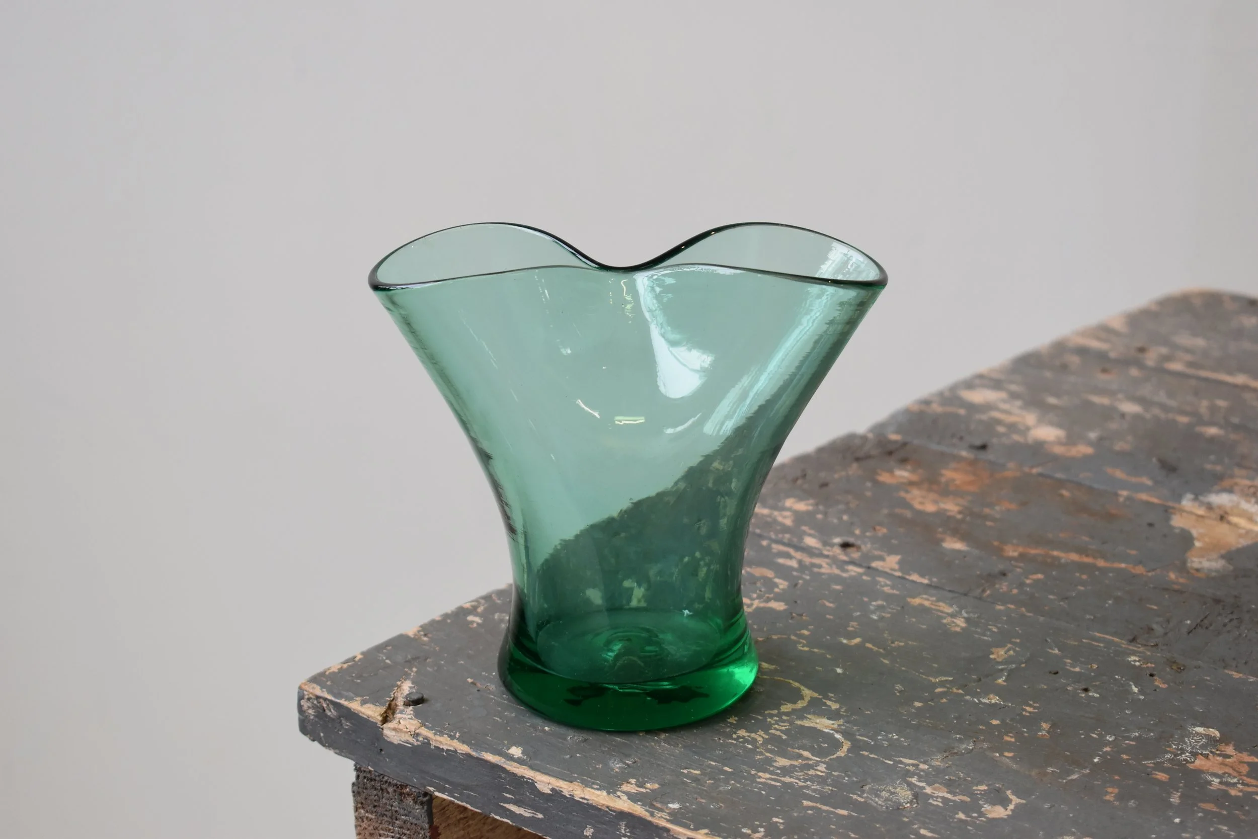 Vintage Teal Blown Glass Pinched Vase #415 by Winslow Andersen for