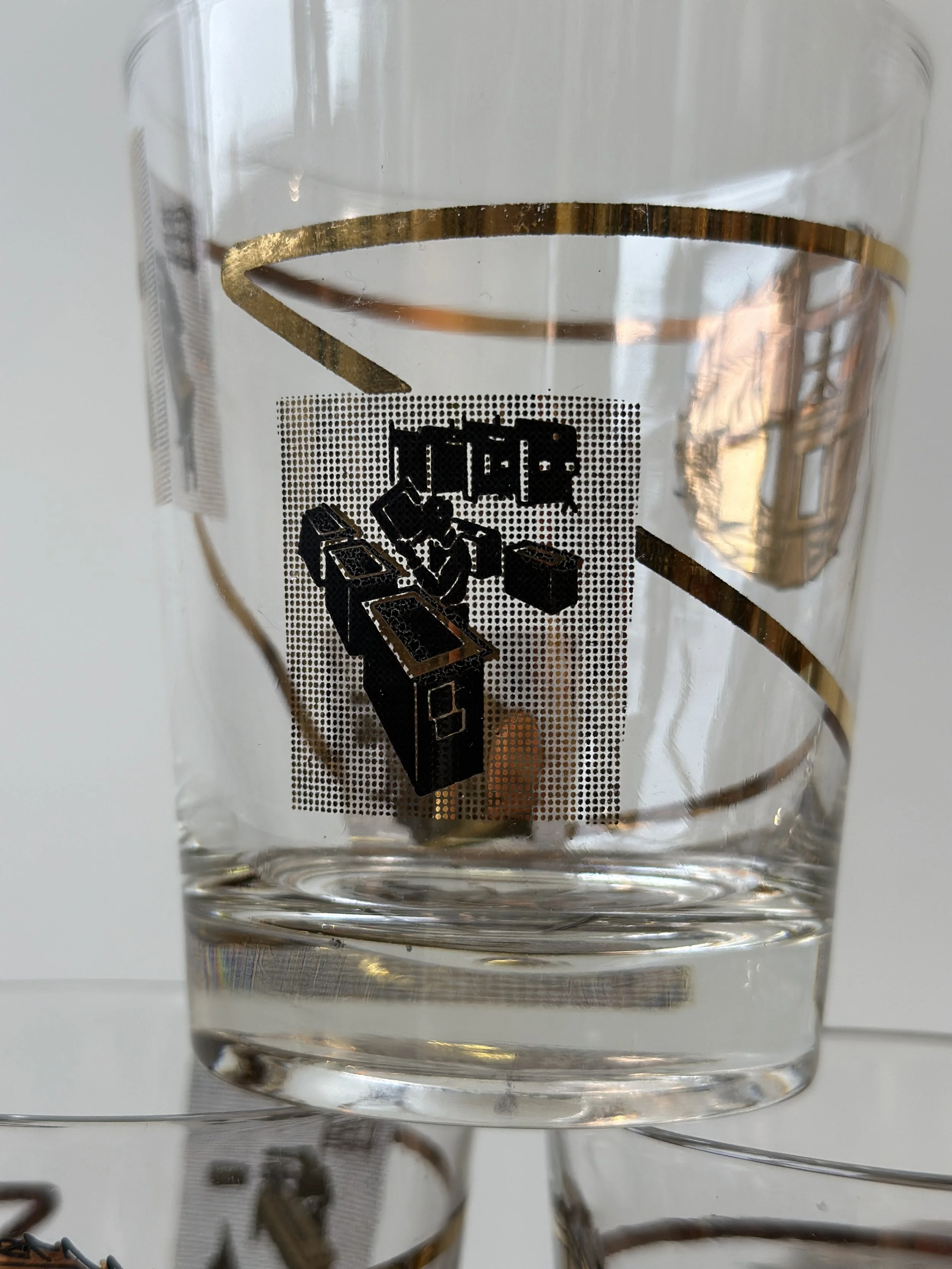 his hers wine glasses Mr Mrs Set of 2 Personalized Stem Wine Glass for Bride Groom Newly Mar  Stocking Factory