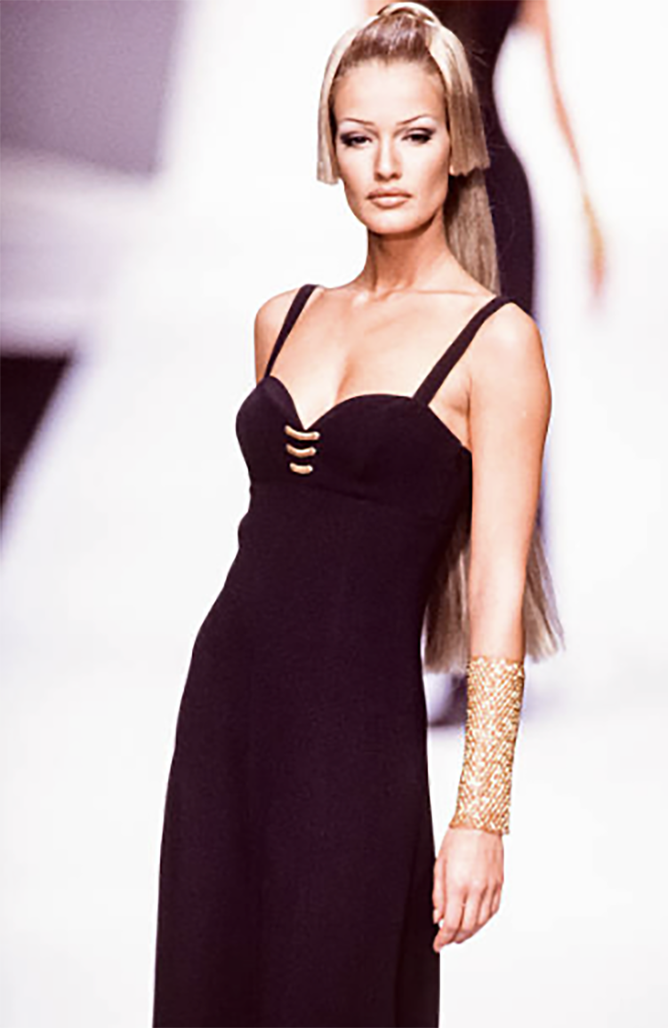 ClaudeMontanaSS1993Dress.png