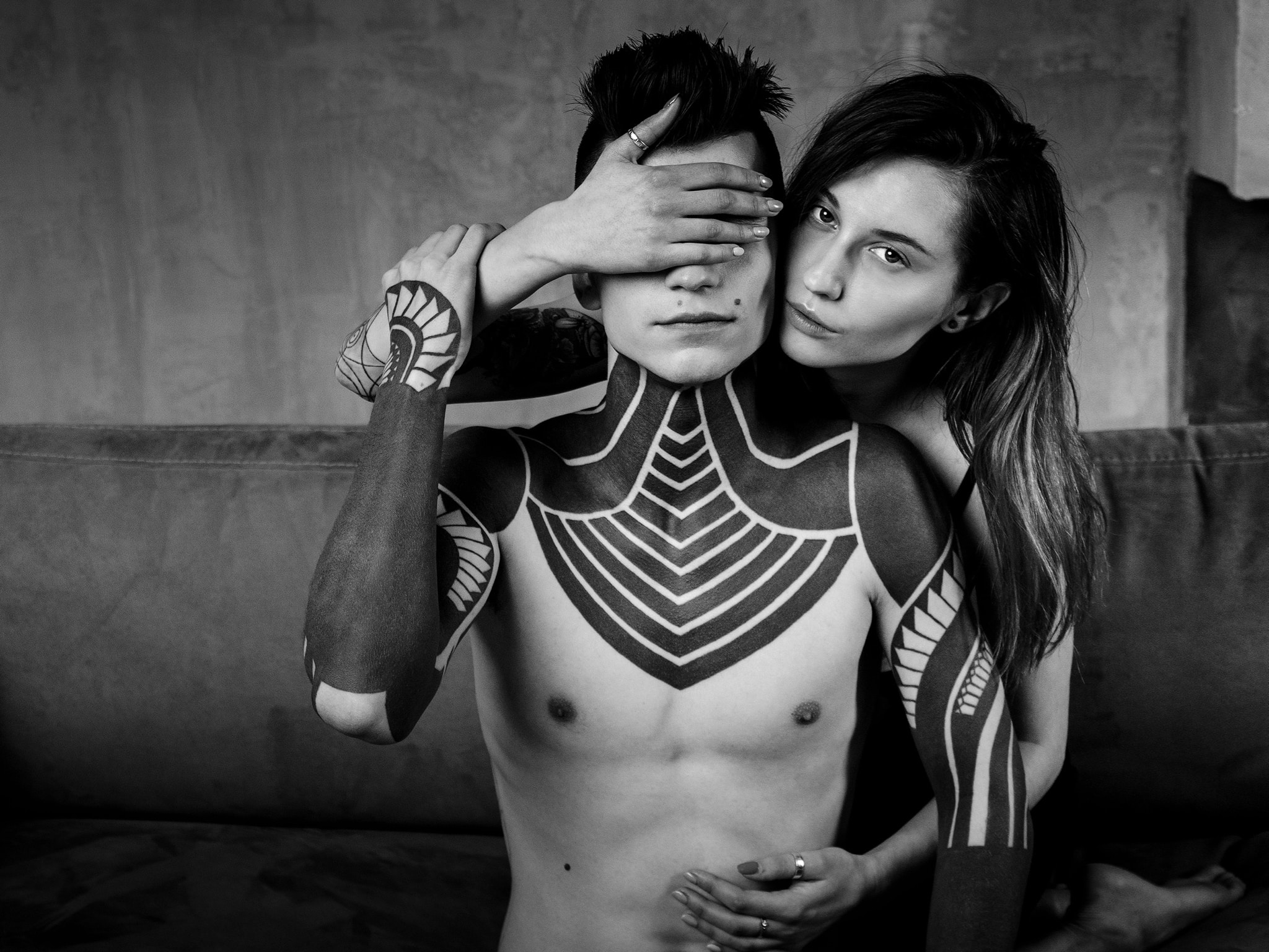 Is It Normal to Have A Wandering Eye In A Relationship?