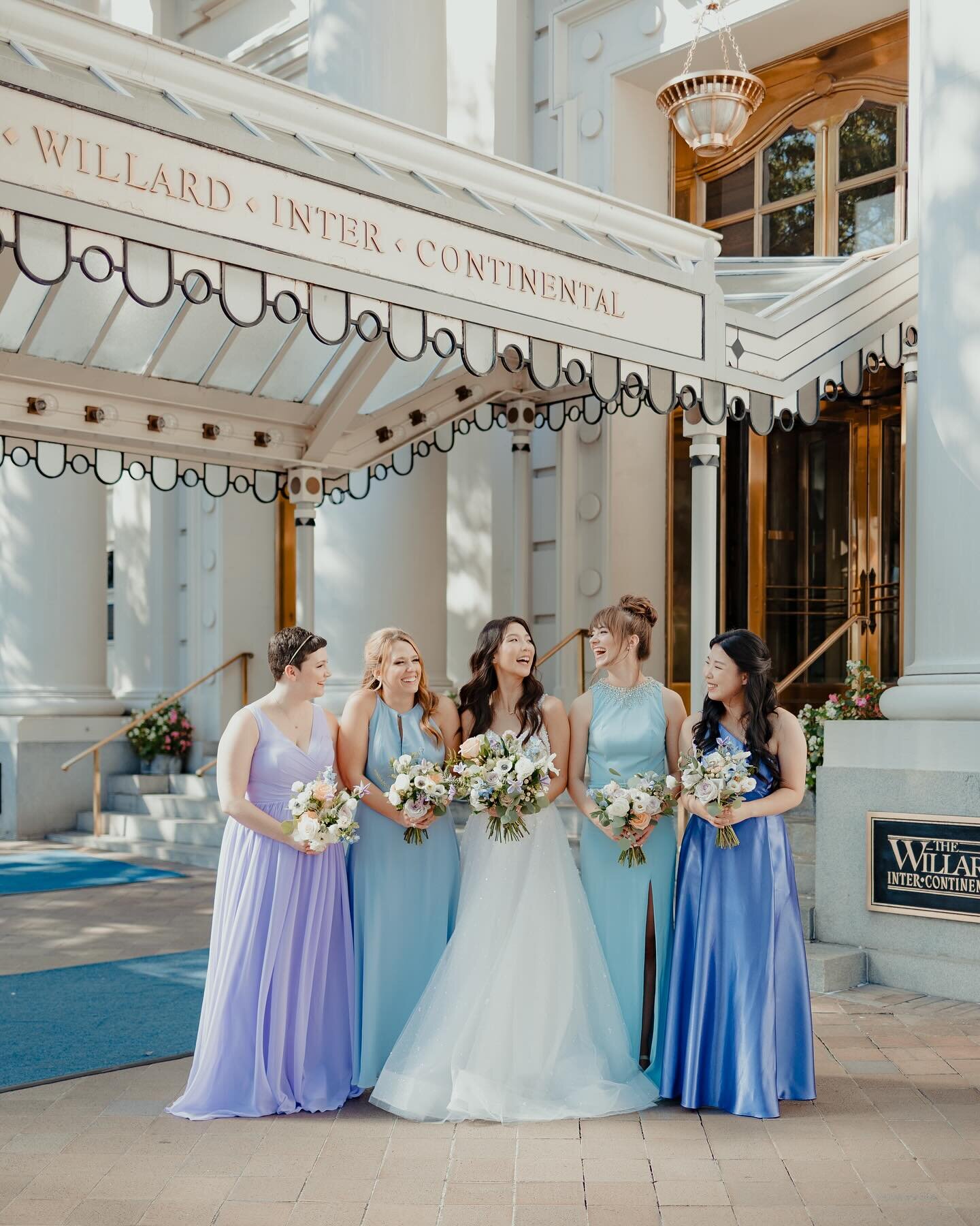 #RagoImagesProTip: Here are 3 tips to prepare your bridesmaids before your wedding day! 👰🏻&zwj;♀️

1. Coordinate Communication: Encourage your bridesmaids to stay connected and informed. Establish a group chat or use a planning app to streamline co