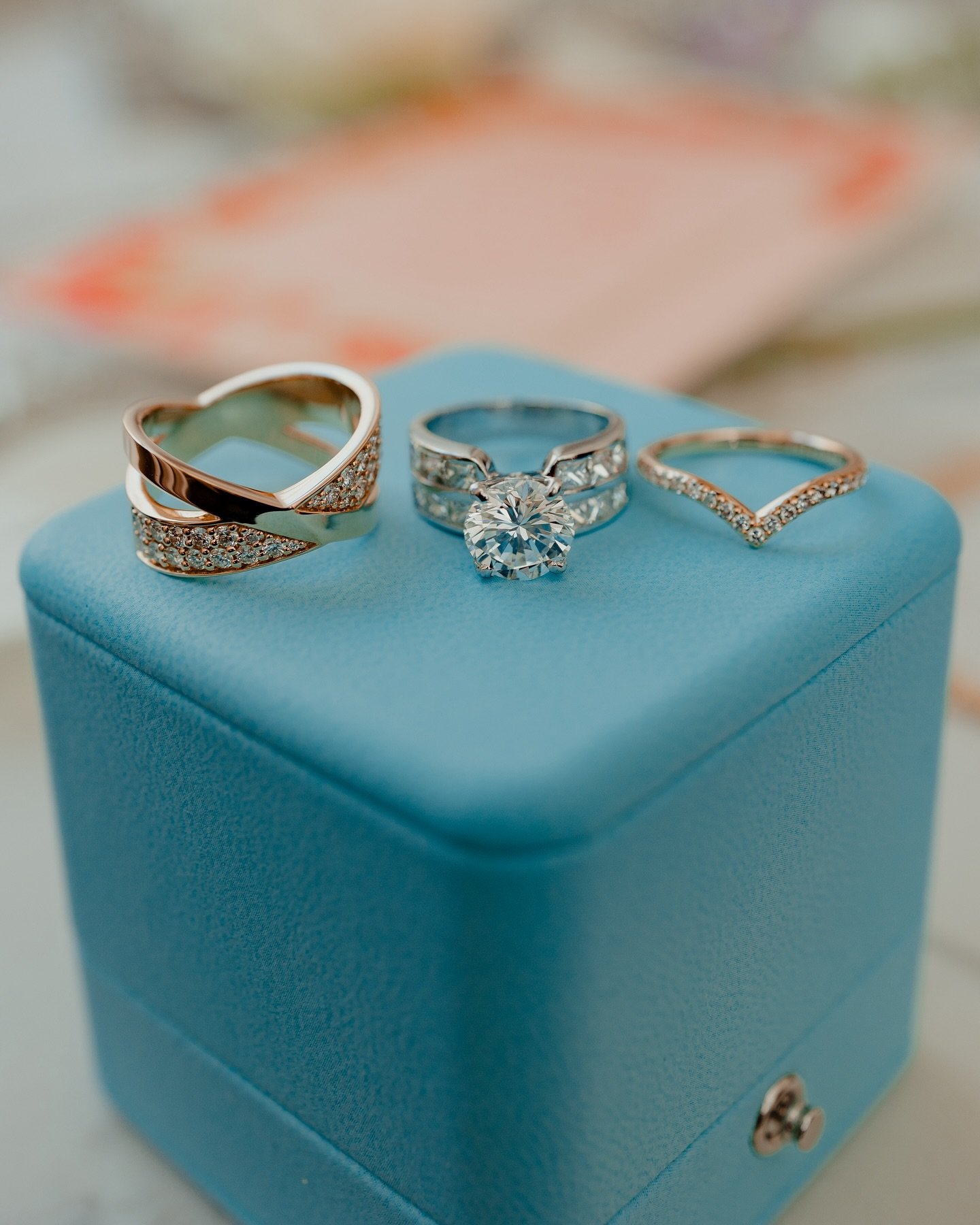 #RagoImagesProTip: Here are 5 tips for couples looking to buy diamond rings before their wedding:

1. Set a Budget: Determine a comfortable budget range before starting your search. This ensures you find a ring that meets your financial expectations 