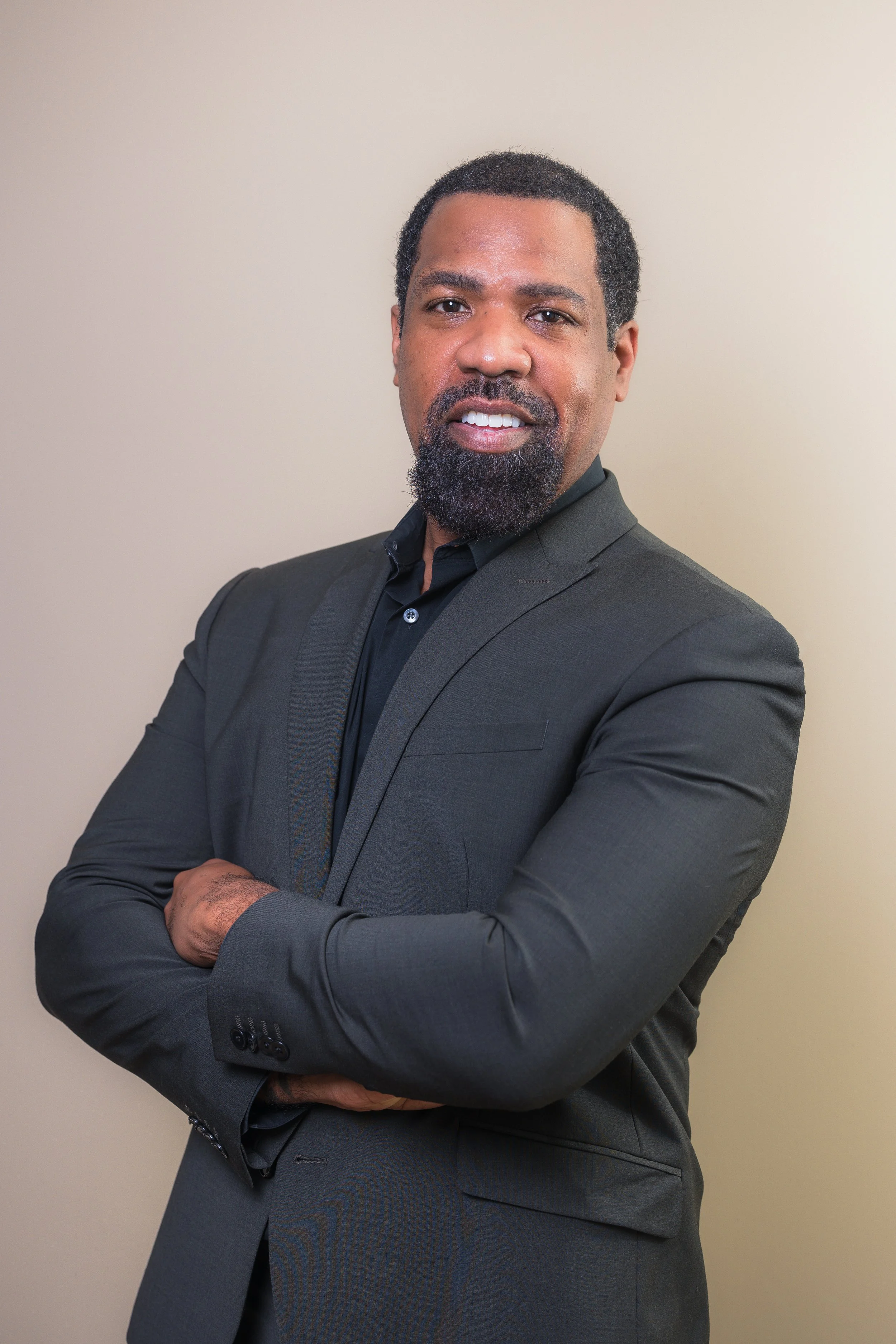 LeVar Headshot-25686.jpg