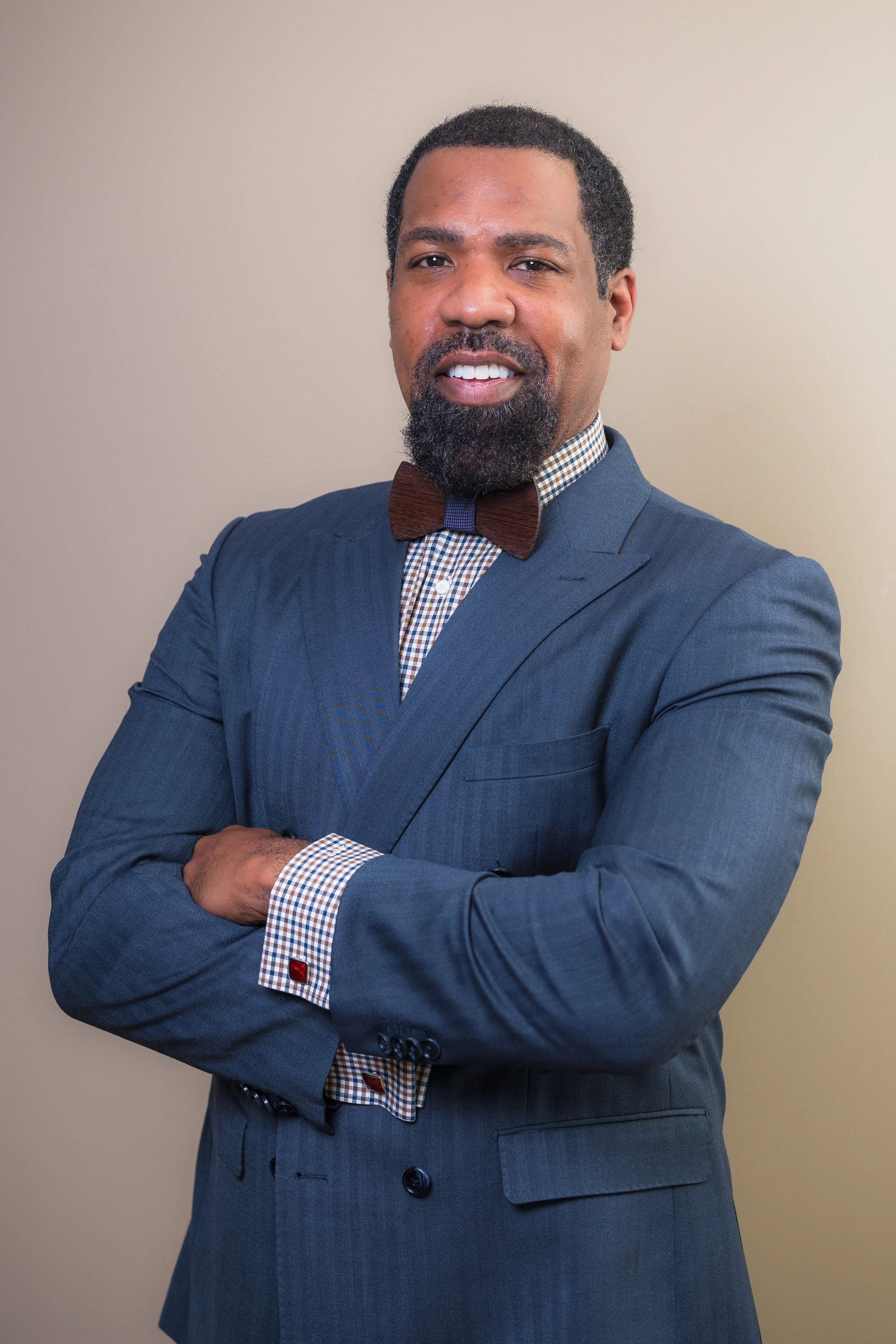 LeVar Headshot-25719.jpg