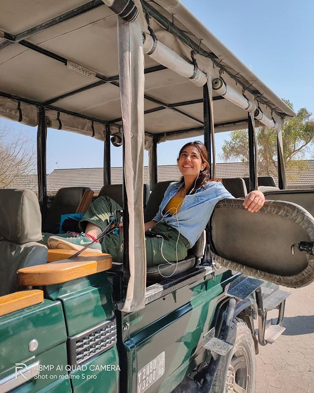 Hello, from Etosha National Park! What you see behind me in the photos are some Zebras and it's my first time ever seeing them for real in front of my eyes. So, I'm pretty happy with the details captured on my all new Realme 5 Pro! .
.
.
The thing is, I started using the phone for the dual sim as I'm travelling internationally and needed to get a local sim along with my home sim. But then I started experimenting with the camera and I'm so so Impressed with the crisp details! For Real! See these pictures for yourself! Everybody knows using a phone camera is much easier to get photos on the go sometimes, so I'm excited about trying more of this 48 MP quad camera because I loved the first few pictures. But, I hope you enjoy the views of Etosha along with me for now! π
.
.
.
First picture - the safari vehicle. Yes, this is the open vehicle that took me adjacent to even some hungry lions. For more details, check my stories or Namibia Highlights. π
.
Second picture - your girl with Zebras in the background .
.
Third picture - the dry landscape of Etosha and Zebras captured perfectly together π
.
.
.
#realme5pro #ad