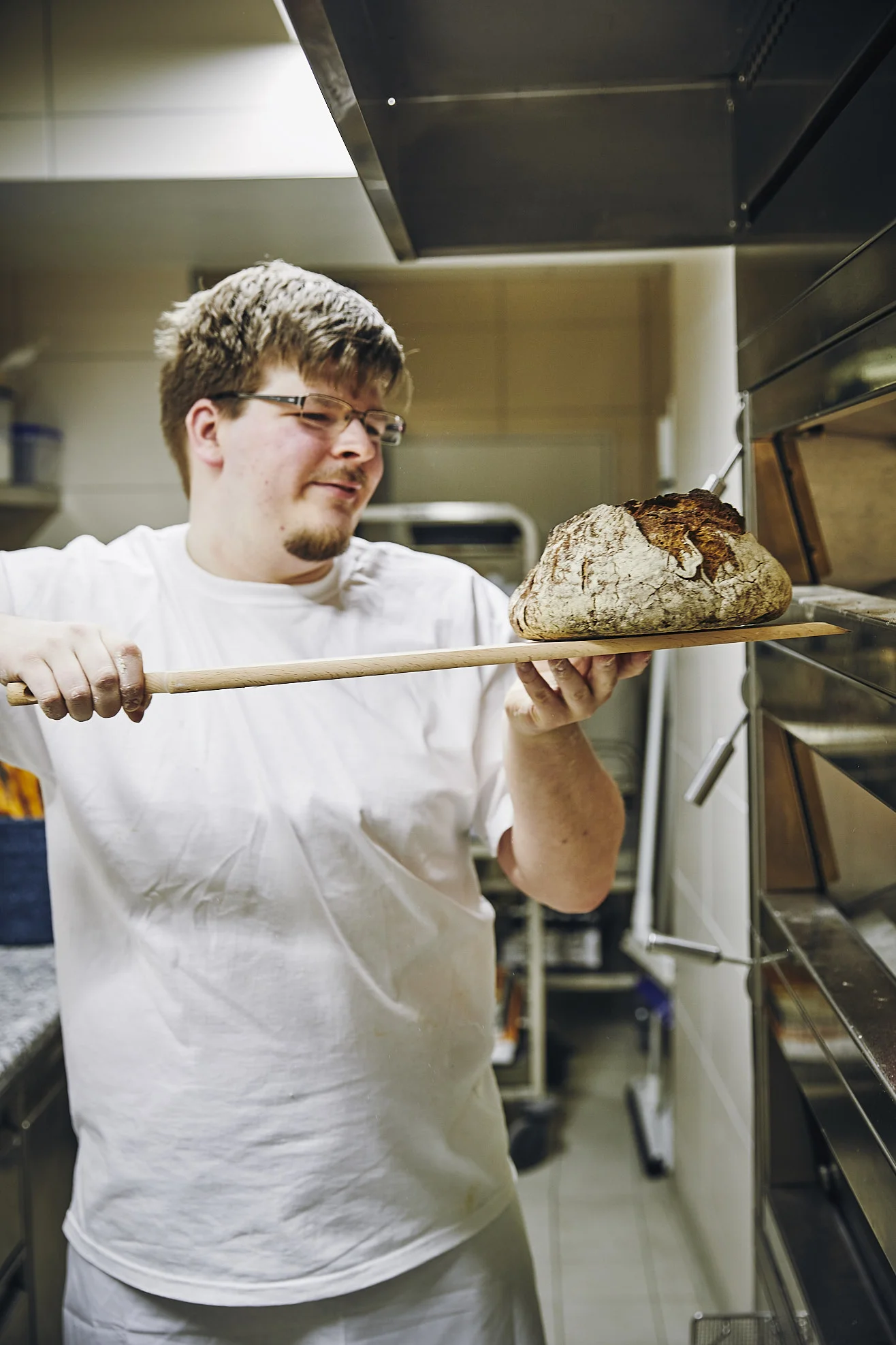 Martin_in_der_Bäckerei_72_Dpi 9.jpg