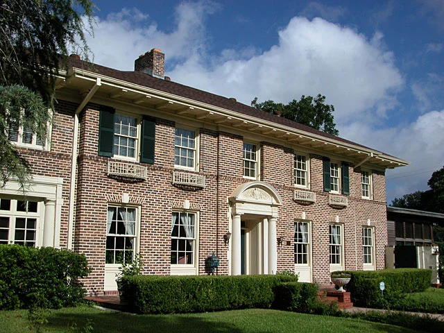 1301 Belknap Place