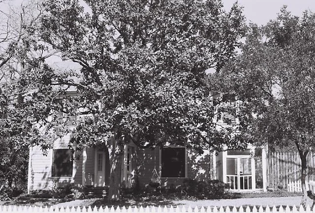 129 East Agarita