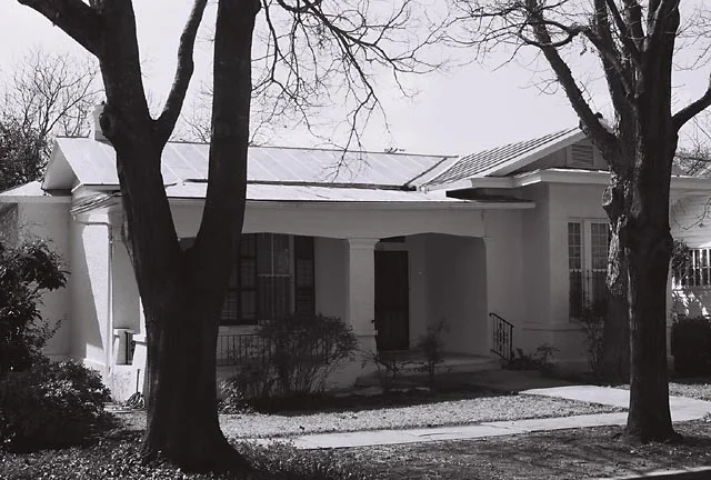 112 West Agarita