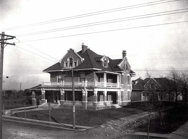 501 West French Place