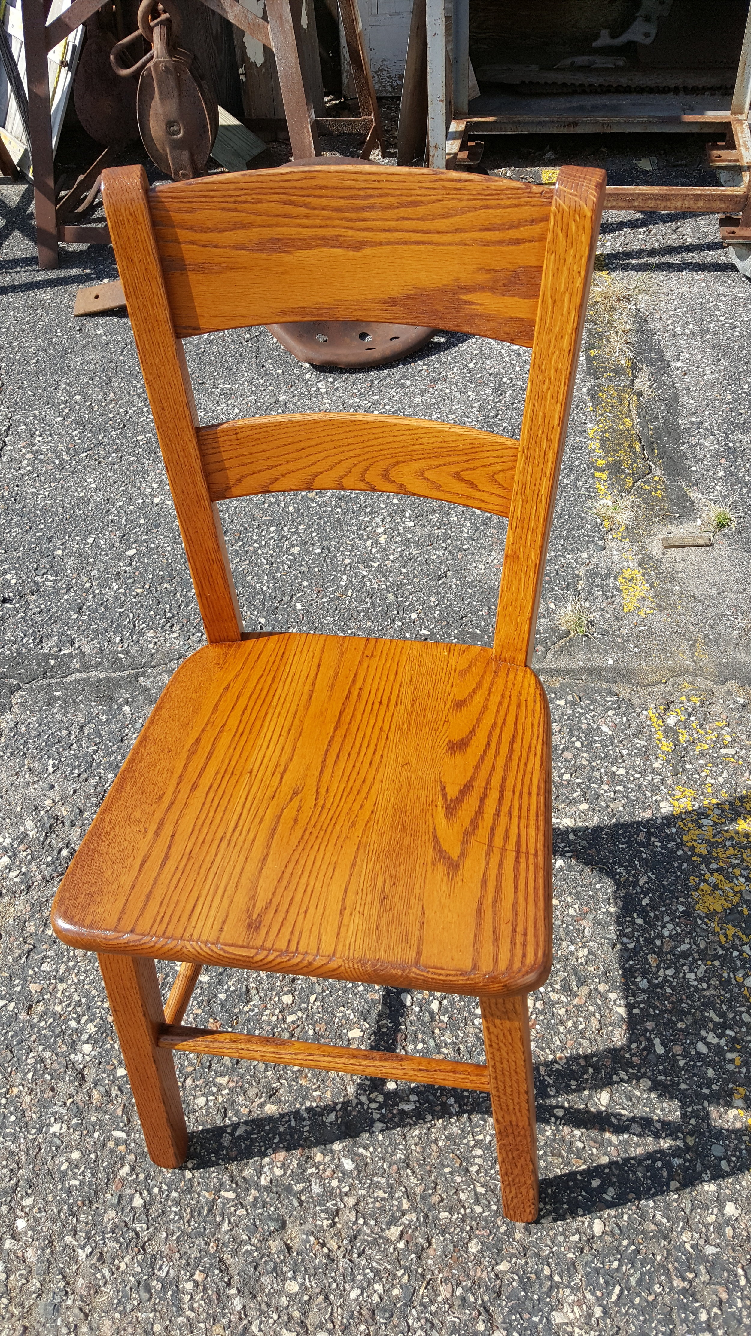 oak  chair.jpg