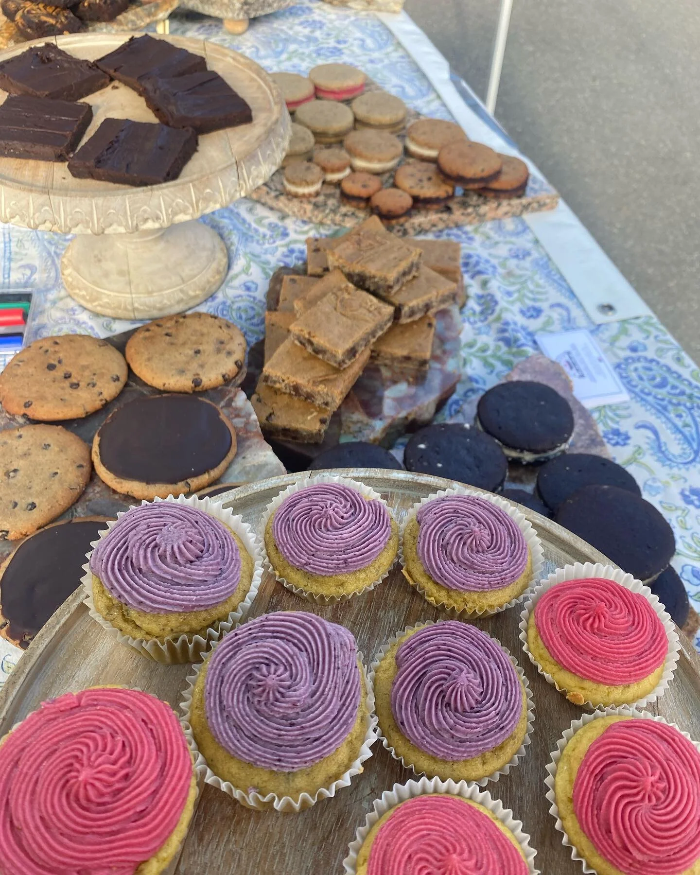 Gallery walk is tonight 5-9!! @downtownbrattleboro #brattleboro