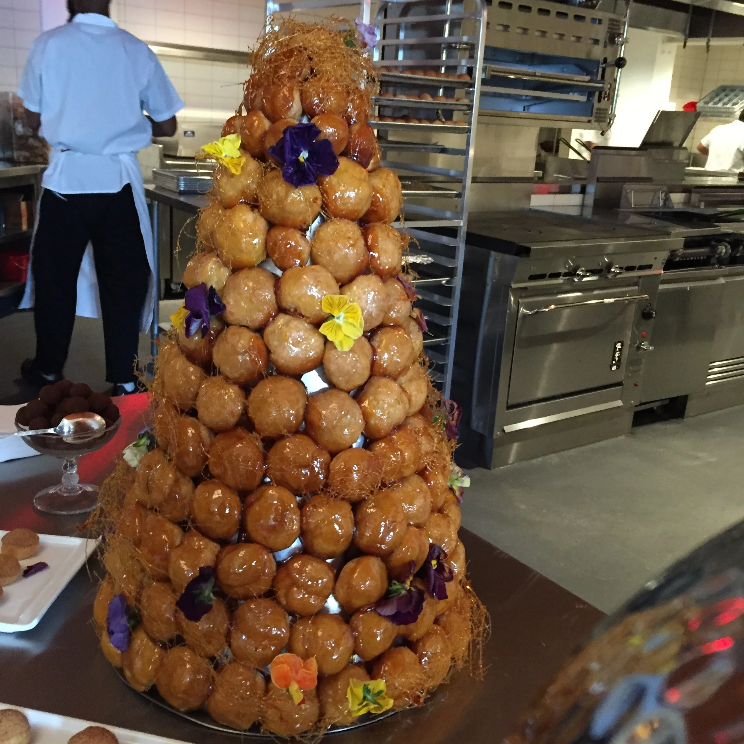 bon marche croque n bouche.JPG
