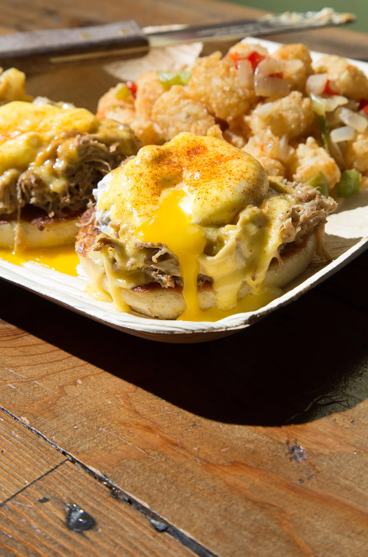 cinnamons_kalua_pig_benedict_by_cierra_pedro_2_WEB.jpg