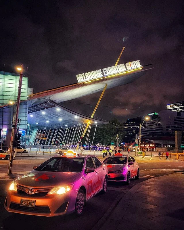 Melbourne by night. .
.
.
#photography #iphonephotography #shotoniphone #art #melbourne #igersmelbourne #melbourneexhibitioncentre #melbournephotographer