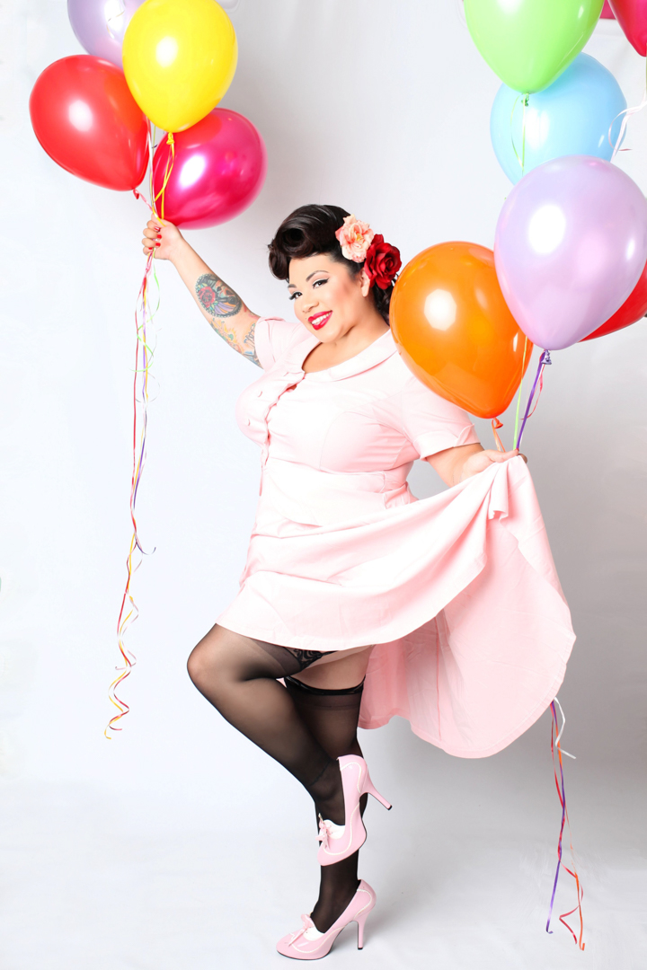 Chicago-Pinup-Photographer-Balloons