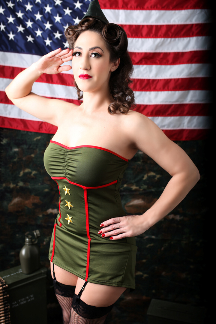 Chicago-Pinup-Photographer-Military-Girl