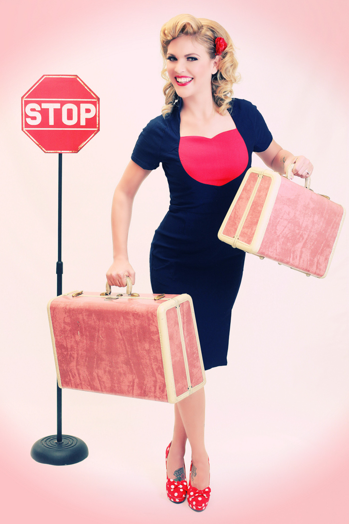 Chicago-Pinup-Photographer-Traveling-Suitcases