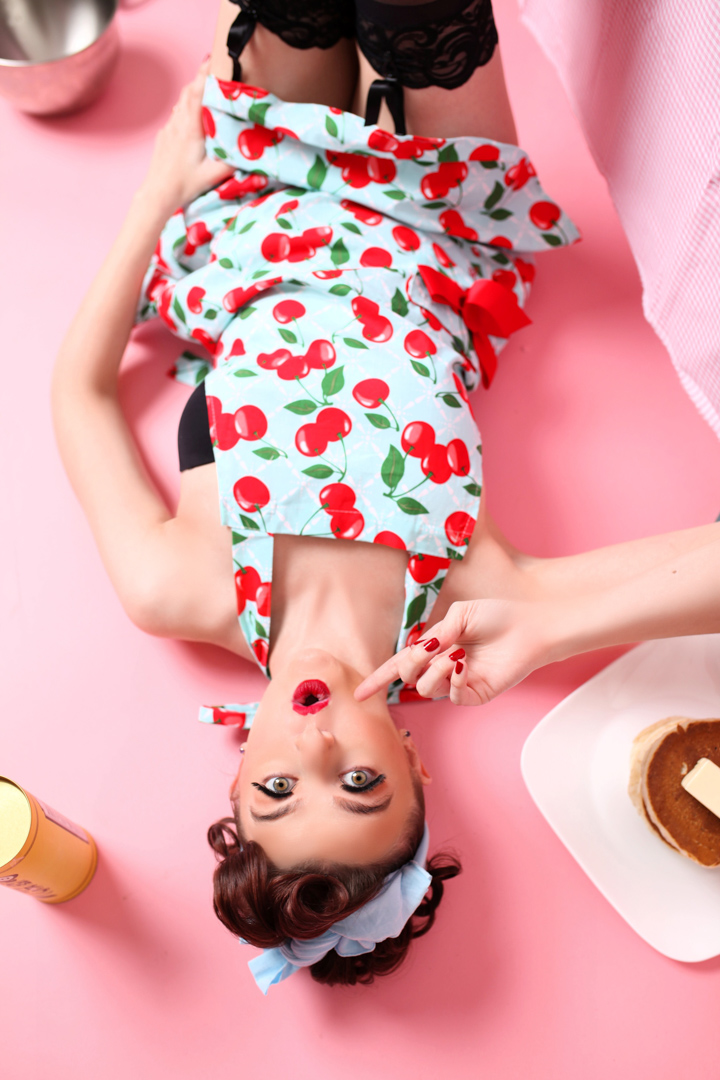 Chicago-Pinup-Photographer-Pink-and-Pancakes