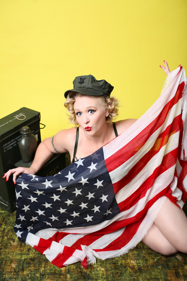 Chicago-Pinup-Photographer-Flag-Babe