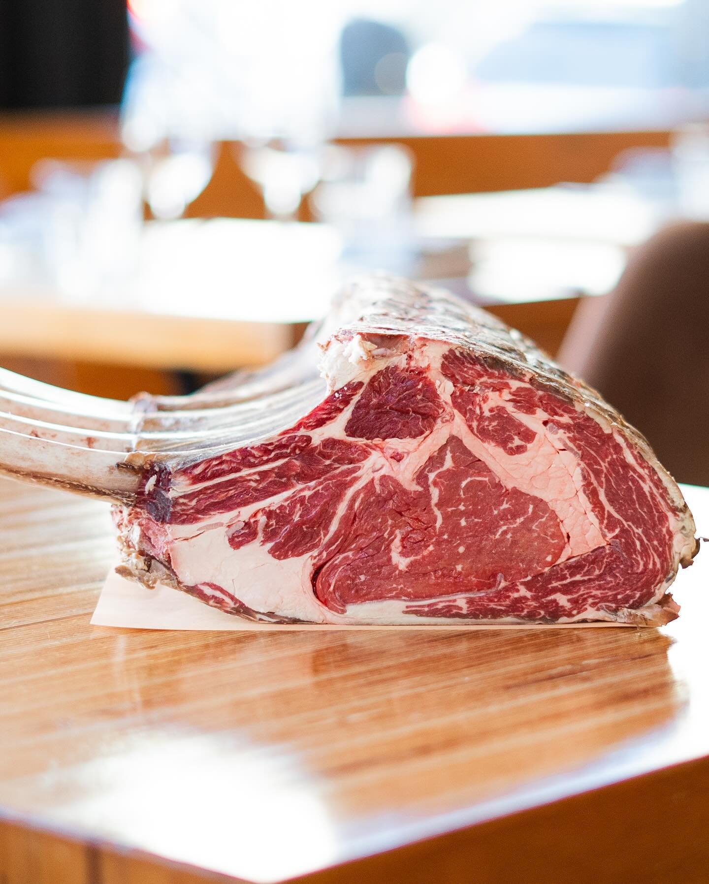 Tomahawk 🪓
Le choix parfait pour accompagner vos barbecues avec audace !

#steak #tomahawk #bbq #boucherie #butcher
