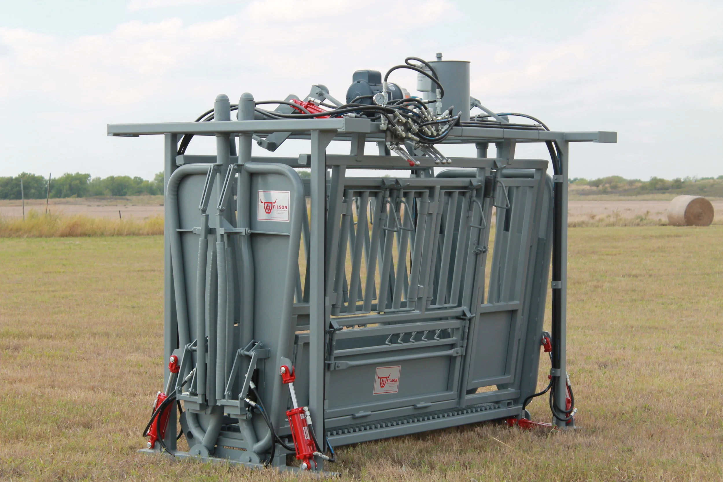 9' Hydraulic.JPG