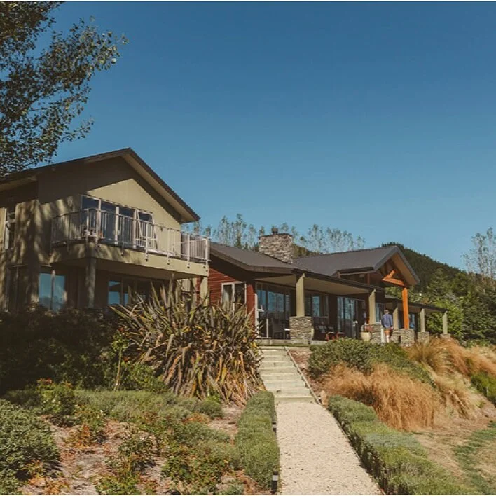 DISCOVER THE NEW AMURI ESTATE