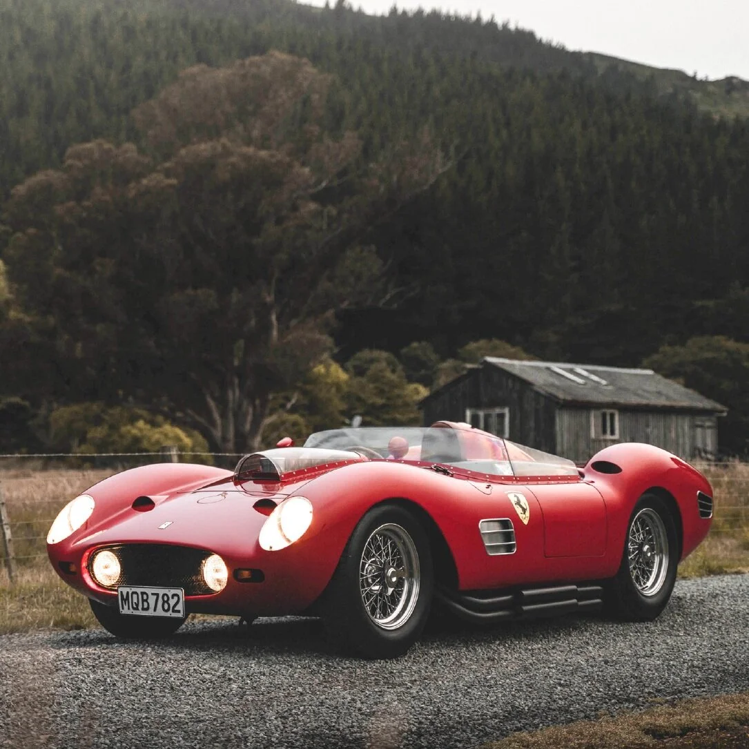  SUNDAY DRIVE: FERARRI, TESTA ROSA