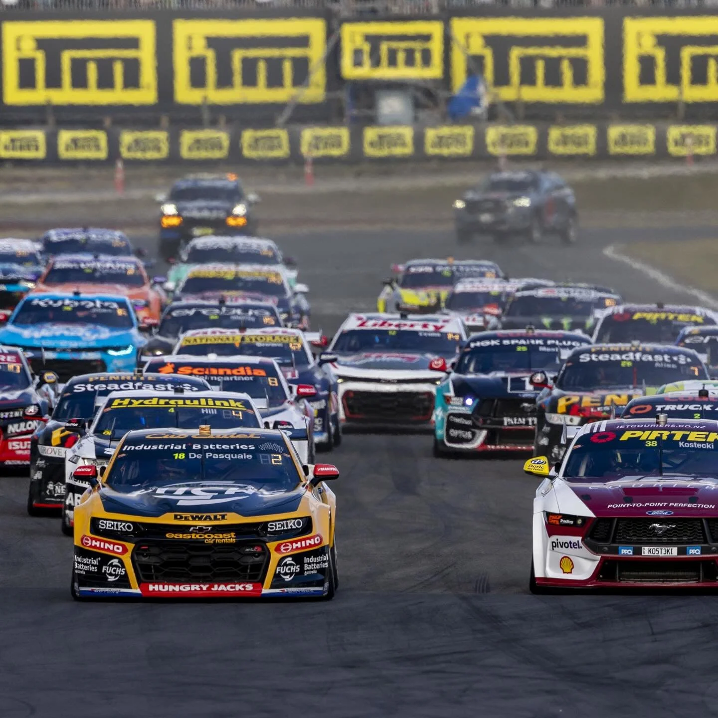 Ōtautahi Christchurch is made for it 🏎️🏟️

Start your engines! Get ready for kick off! Run your personal best! Packed stadium crowds, an electric city atmosphere, and world-class entertainment. Christchurch is totally made for it.

@christchurchnz 