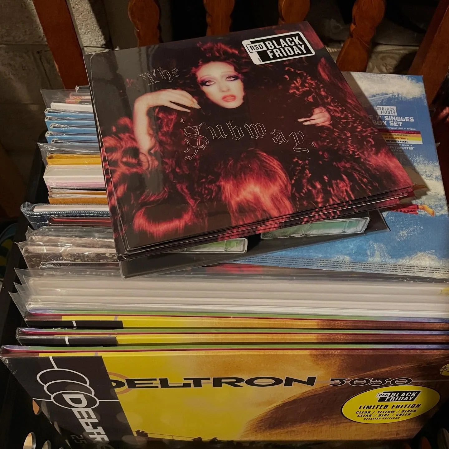 The RSD Black Friday exclusives are starting to arrive! Got lots of sweet non-RSD heat dropping too!

Opening at 10:30 on Friday and celebrating our 8 year anniversary on #smallbusinesssaturday with a store wide 10% sale! Be there!

#supportyourlocal