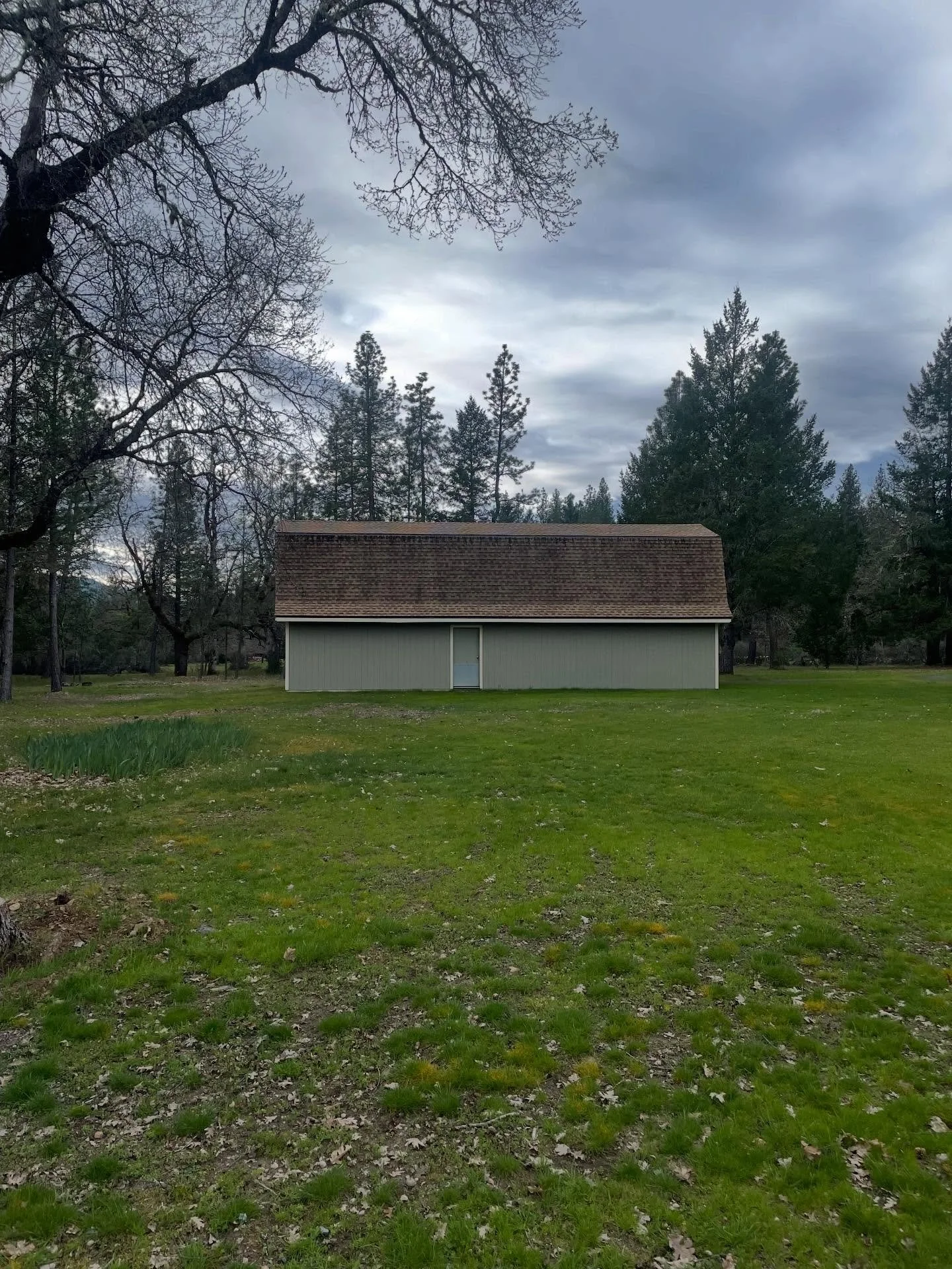 Spent the morning digging through a barn full of records and found some gems! Looking forward to going back! 

#webuyrecords #housecalls #supportyourlocalrecordstore