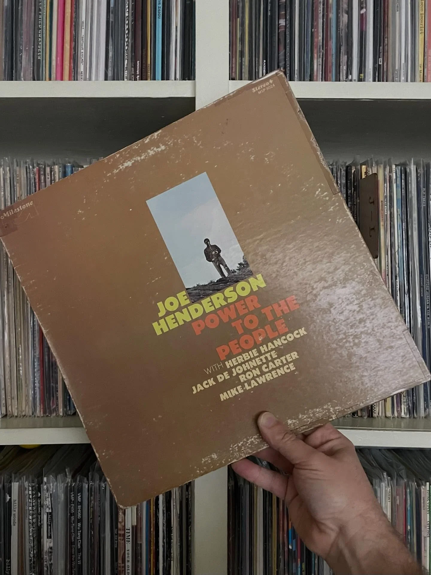 Much support to ALL those making their voices heard!
We will be kicking out the jams at the shop today if you looking to scoop some spins. 
Open noon to 6 ✌️❤️🎵

#powertothepeople #nokings
#supportyourlocalrecordstore