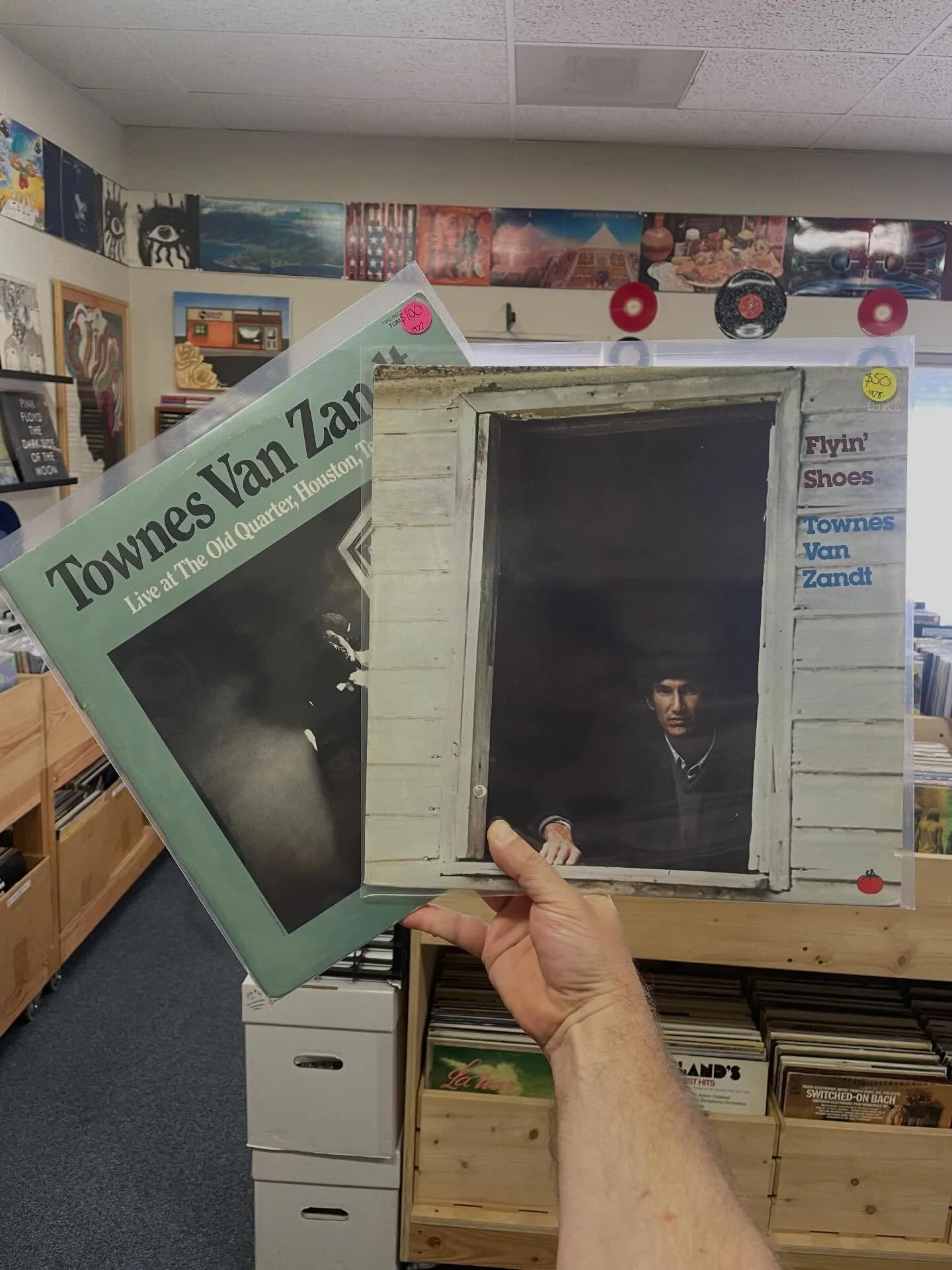Got some nice stuff dropping in the bins today! Come through. Open now! Here til 6ish. 

#supportyourlocalrecordstore