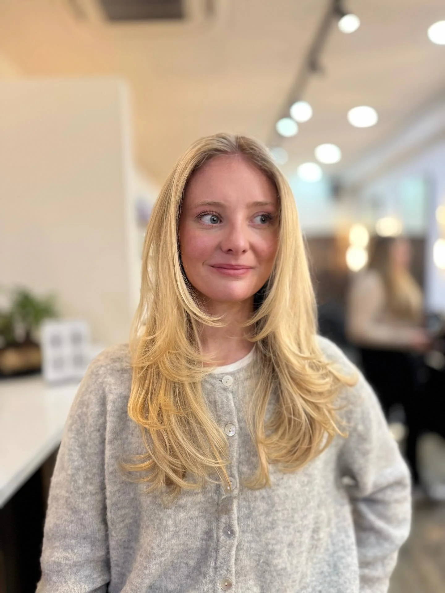 Wishing you a Valentine&rsquo;s Day is filled with warmth and happiness 💐

matono salon
28 West 8th Street

Cut by @shonosukehair