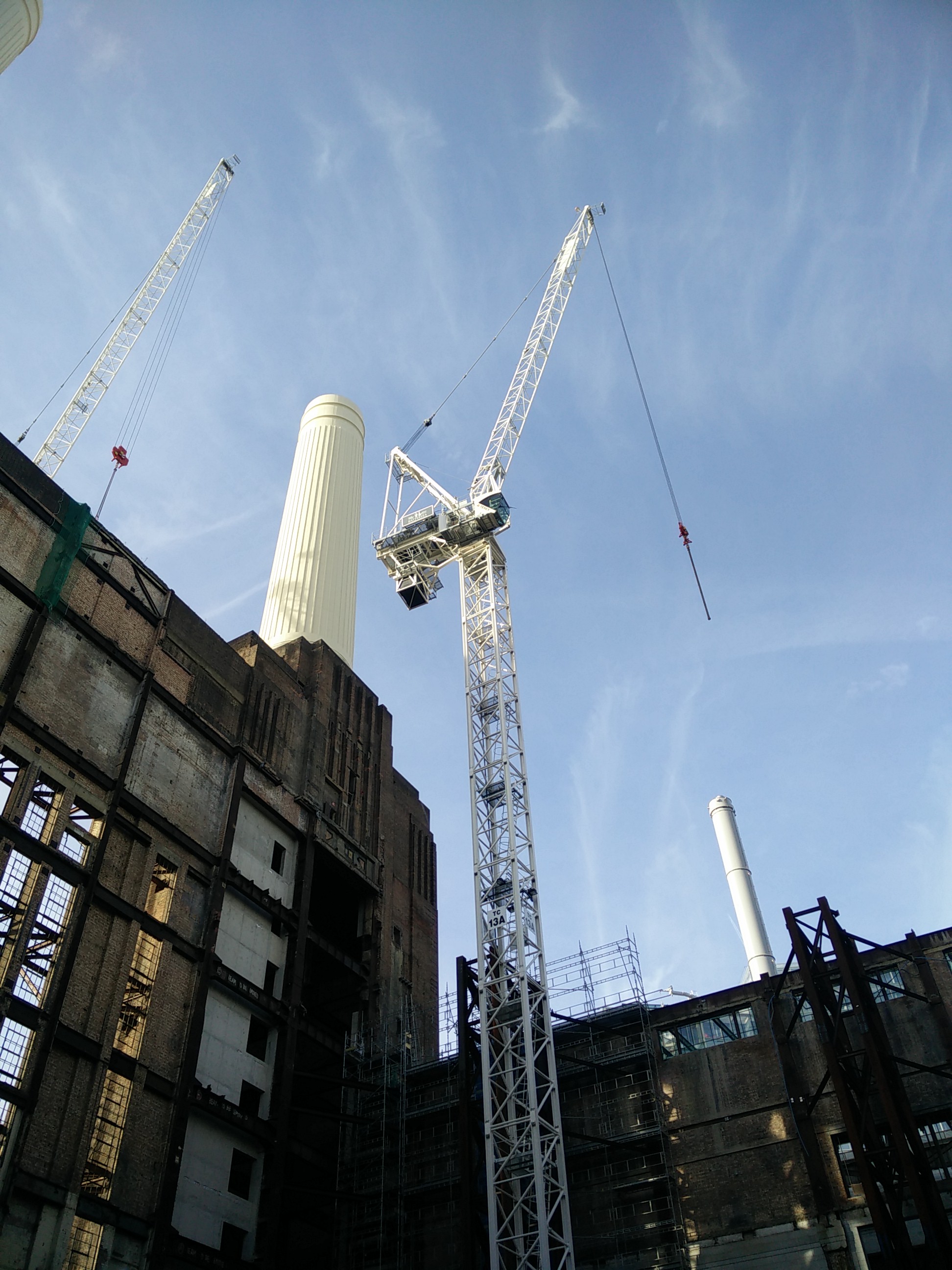 Tower crane foundations