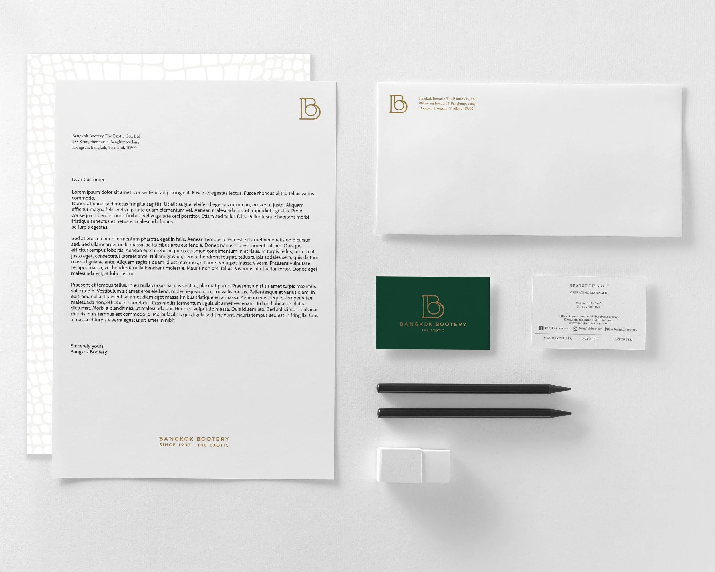 Stationery-Mockup3.jpg