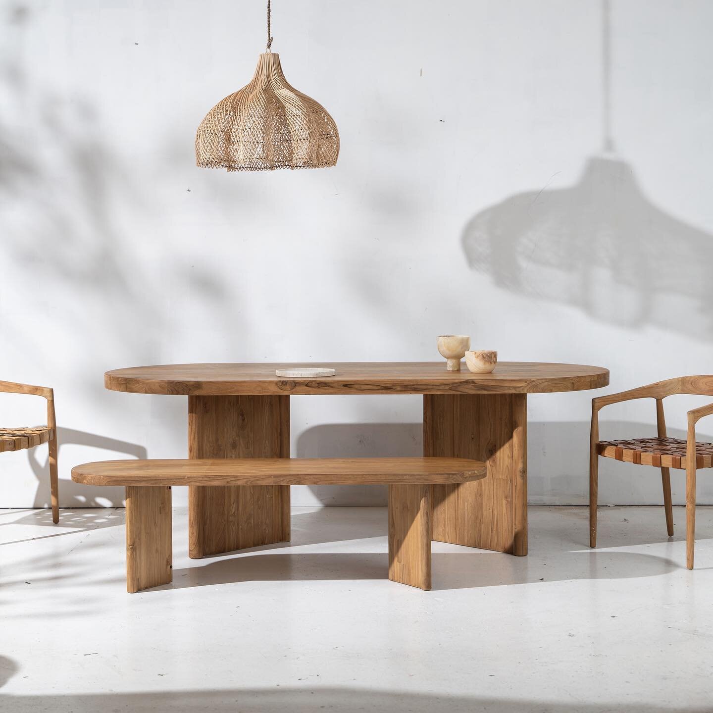 || NEW INARTISAN || 
We are so excited about the new season&rsquo;s collection from @inartisan Beautifully refined furniture pieces with curves in all the right places. Reach out  for more information hello@frtradinghouse.com.au
&bull;
&bull;
&bull;
