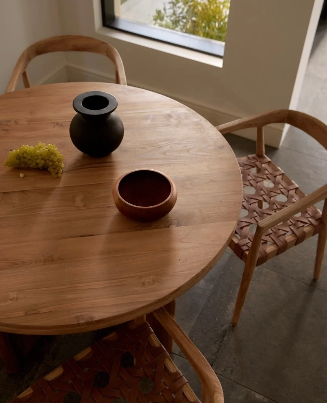 || THE PERFECT BALANCE ||

A considered blend of clean curves and organic texture, celebrating the natural beauty of solid timber while inviting a sense of calm, comfort and timeless style into every space. In my view, this is design that never tries