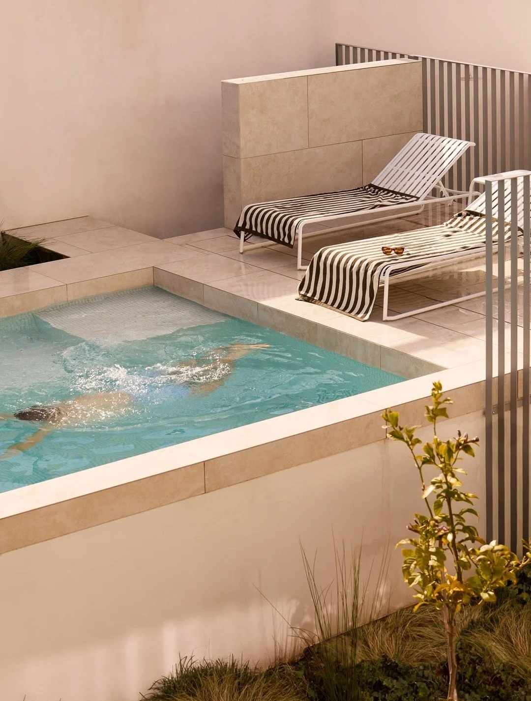 || POOL -  BATH ||
A favourite reimagined. L&amp;M&rsquo;s iconic Raye reversible stripe towel now arrives in Olive, a rich, grounding hue that instantly elevates both poolside lounging and bathroom styling.

Crafted from plush 650gsm cotton, each to