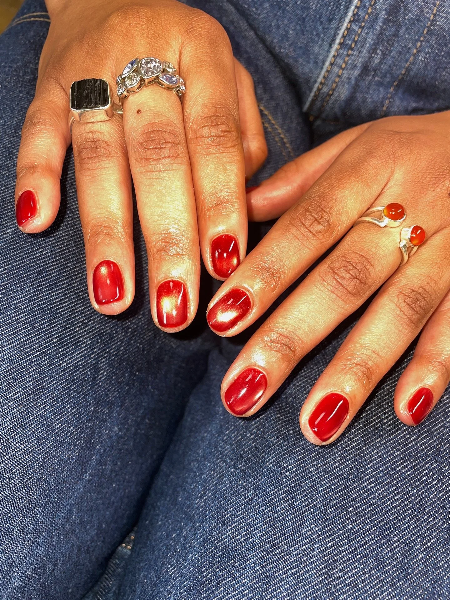 glassy rouge (with and without flash) 🩸
&zwnj;silver gel nail art level 

using:

@mayour_korea the collectors season 3 in MS141, MZ17 (head to @west.nail.uk website and use code Jess10 for 10% off!)